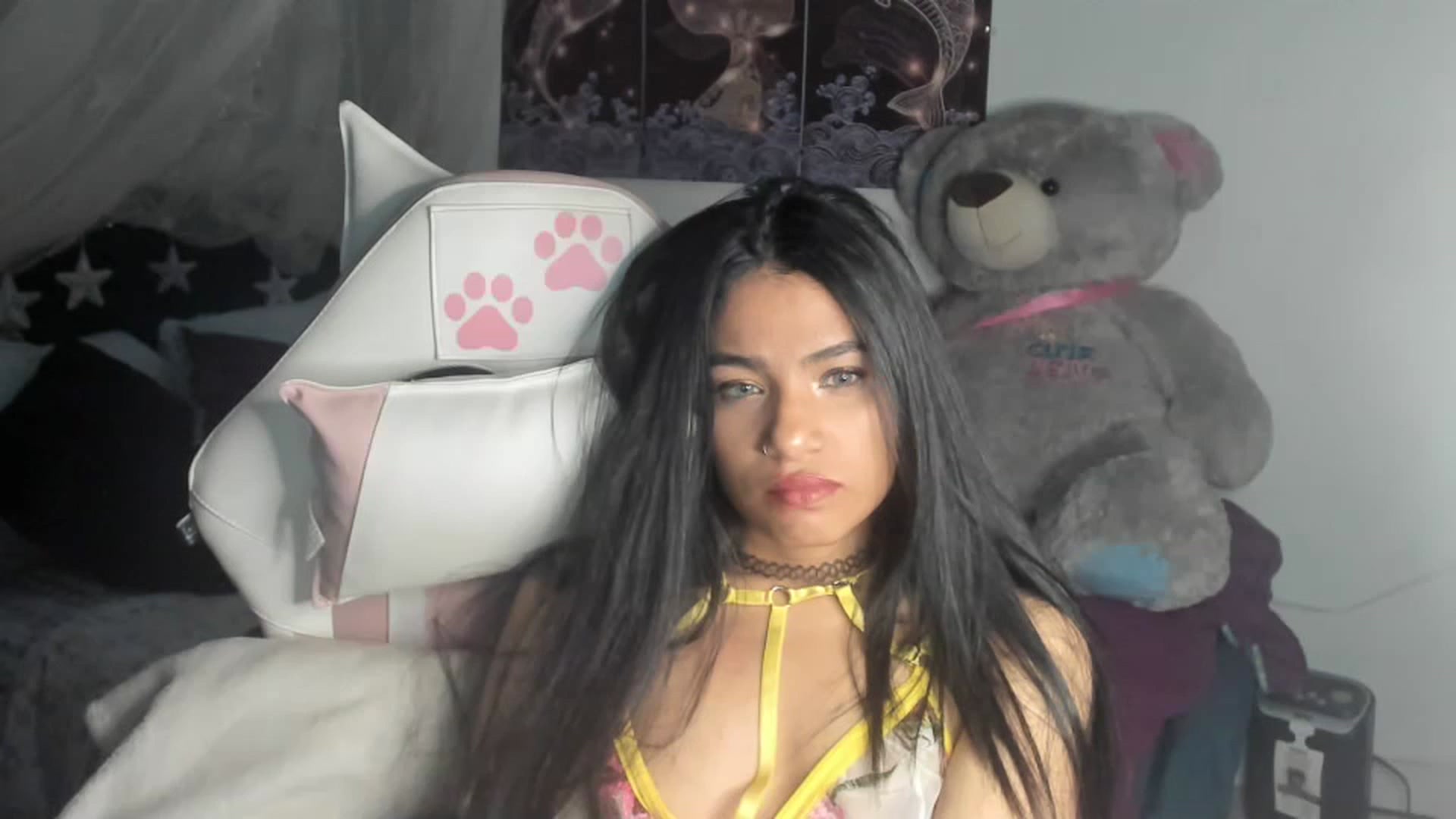 Gallery image thumbnail from Latinangel1_'s myfreecams stream on, 11/27/2022, 08:41 image 12 of 20