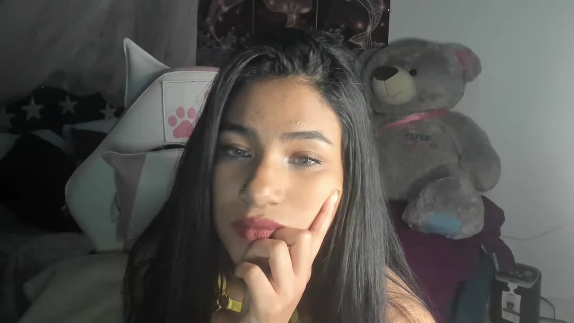 Gallery image thumbnail from Latinangel1_'s myfreecams stream on, 11/27/2022, 08:41 image 16 of 20