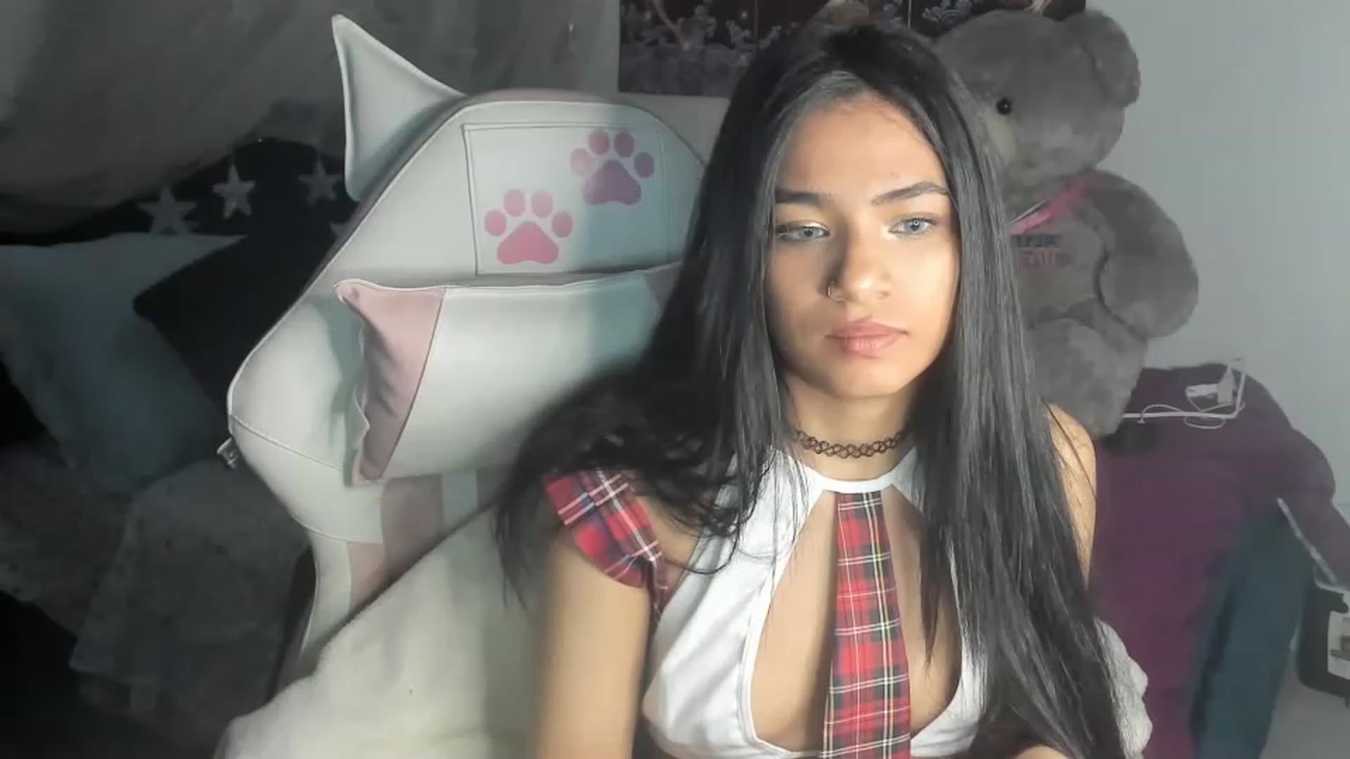 Gallery image thumbnail from Latinangel1_'s myfreecams stream on, 11/28/2022, 06:09 image 18 of 20