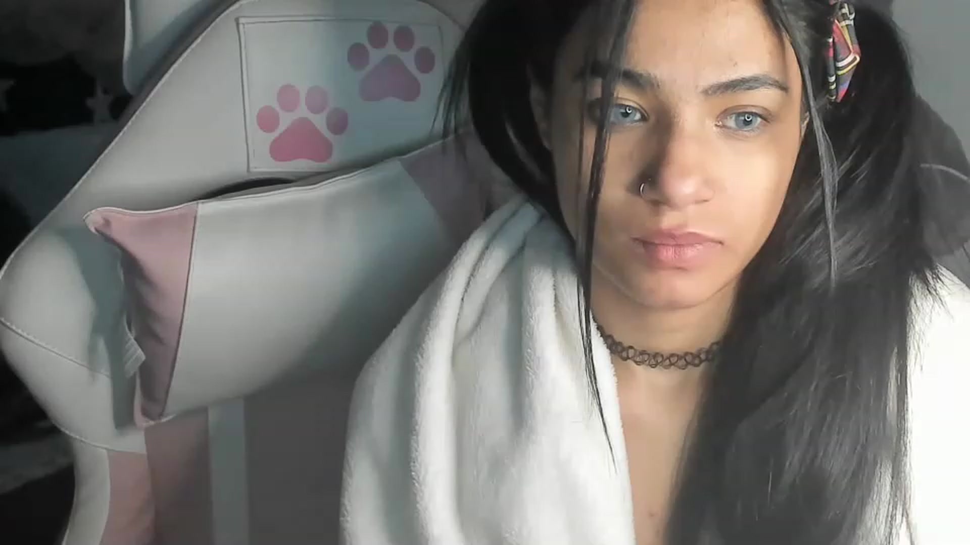 Gallery image thumbnail from Latinangel1_'s myfreecams stream on, 11/28/2022, 10:16 image 19 of 20