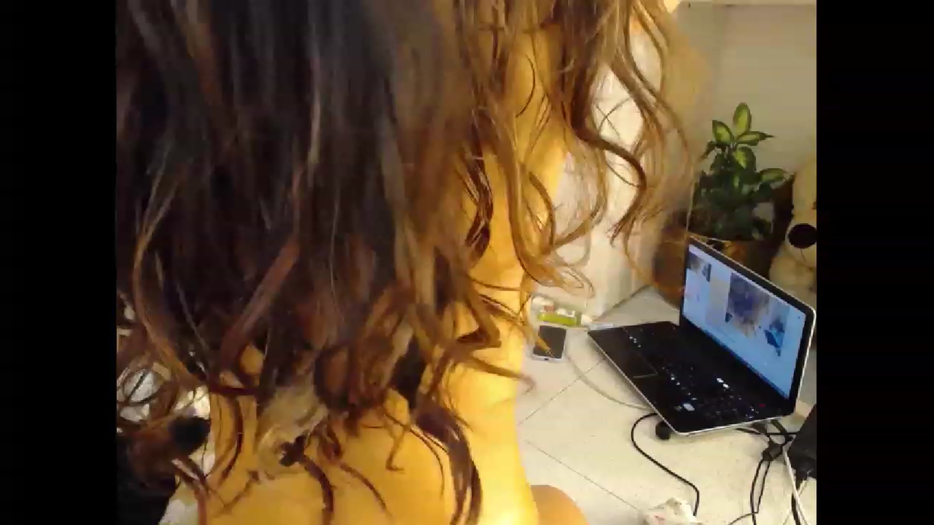 Gallery image thumbnail from Latinrico01's myfreecams stream on, 05/03/2023, 02:38 image 14 of 20