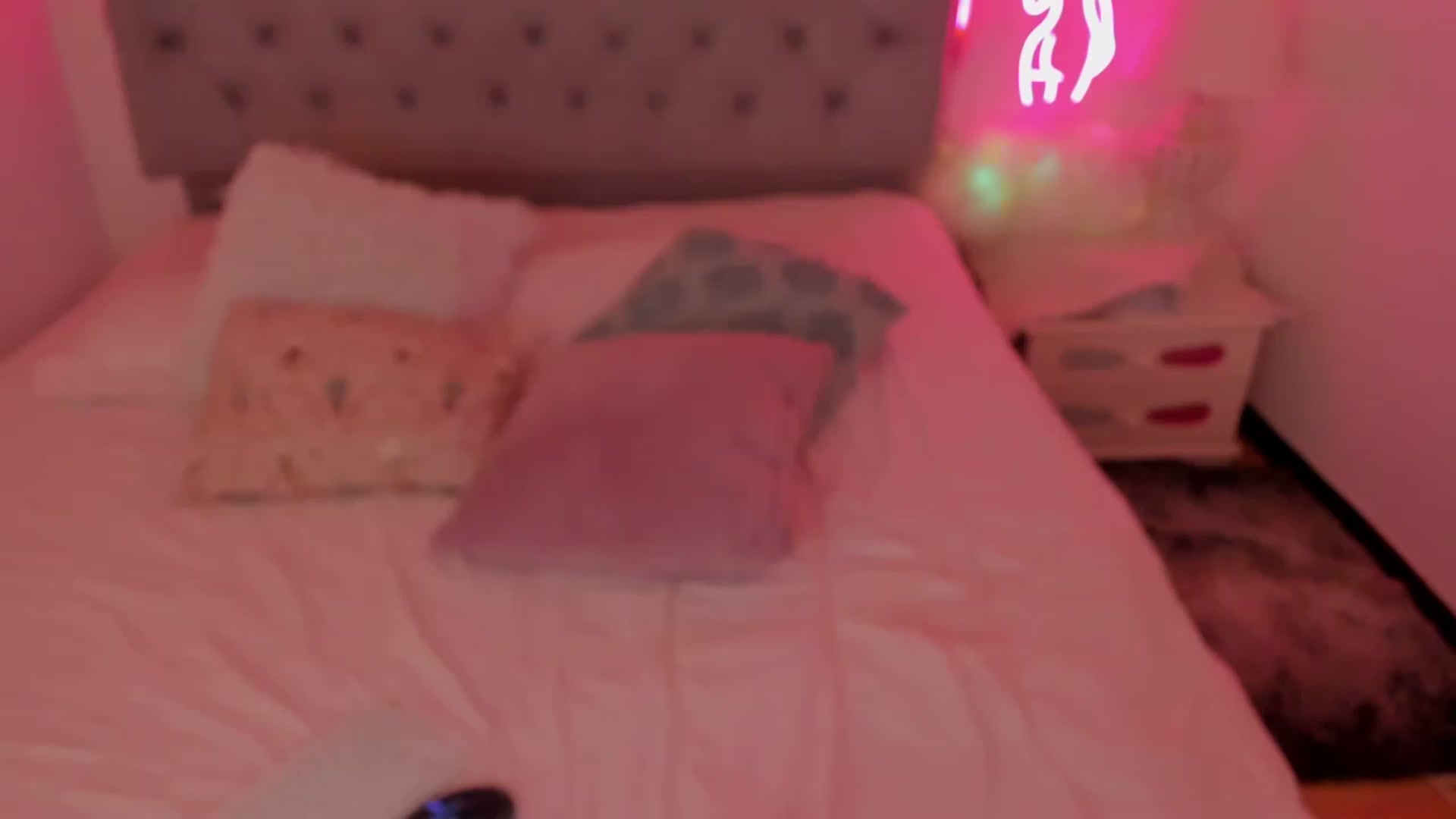 Gallery image thumbnail from Lau_123's myfreecams stream on, 04/03/2023, 11:06 image 17 of 20