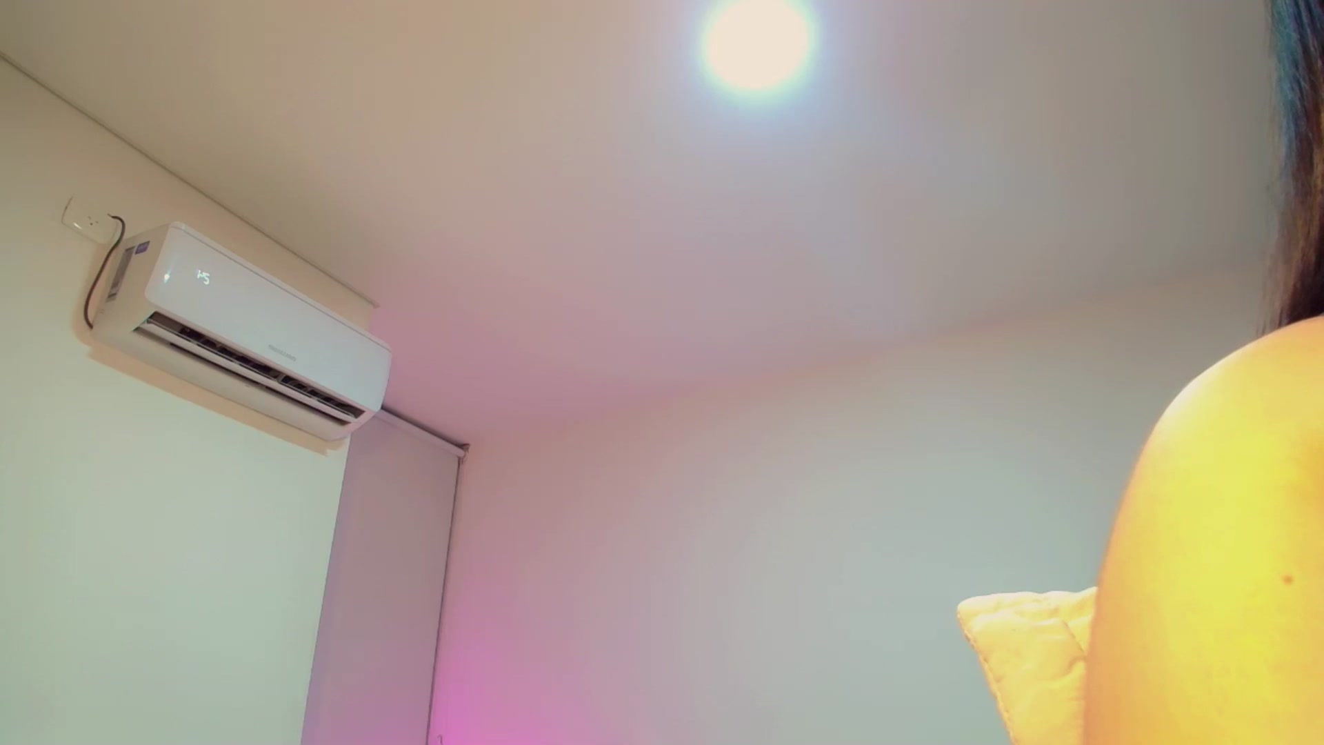 Gallery image thumbnail from LauraCrazzy's myfreecams stream on, 08/18/2025, 01:05 image 18 of 20