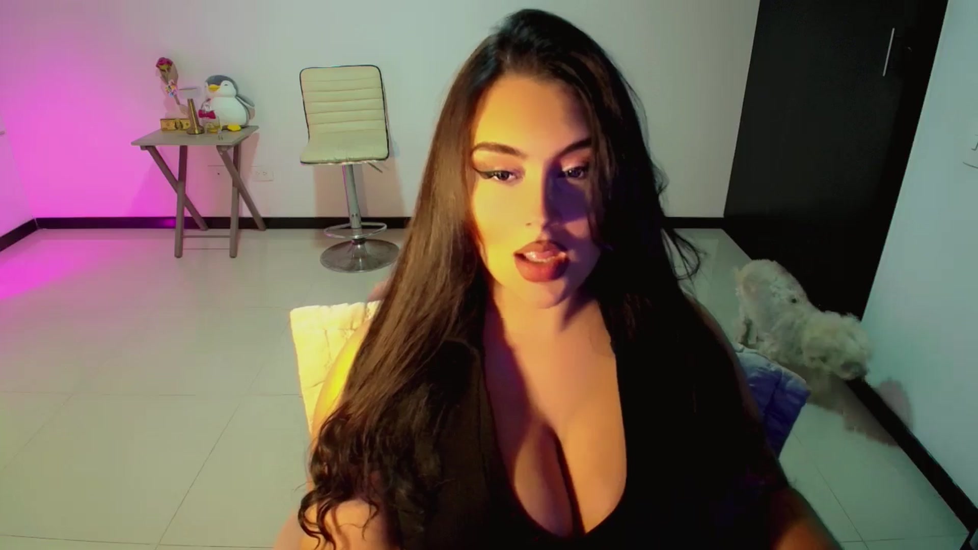 Gallery image thumbnail from LauraCrazzy's myfreecams stream on, 08/18/2025, 01:05 image 5 of 20