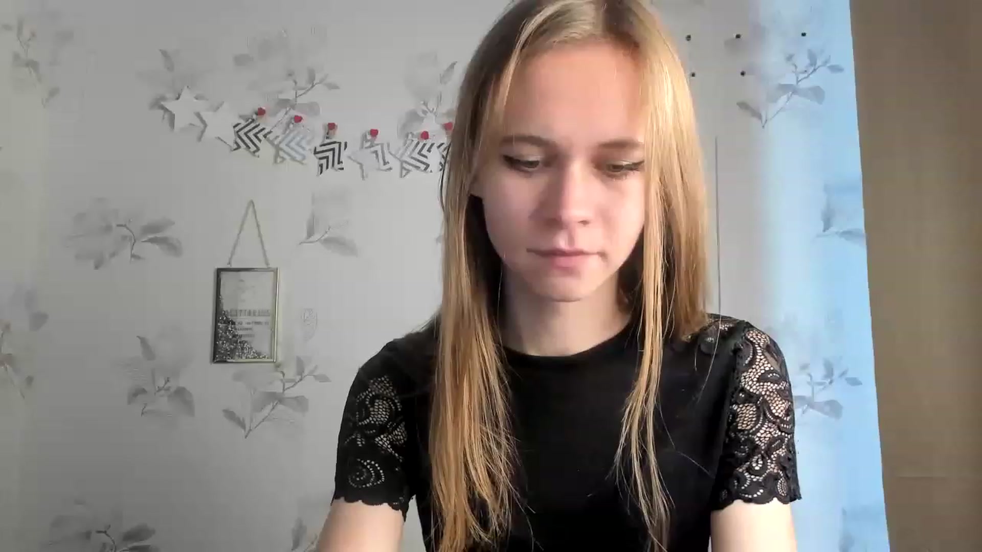 Gallery image thumbnail from LauraCruze's myfreecams stream on, 11/17/2022, 16:15 image 5 of 20