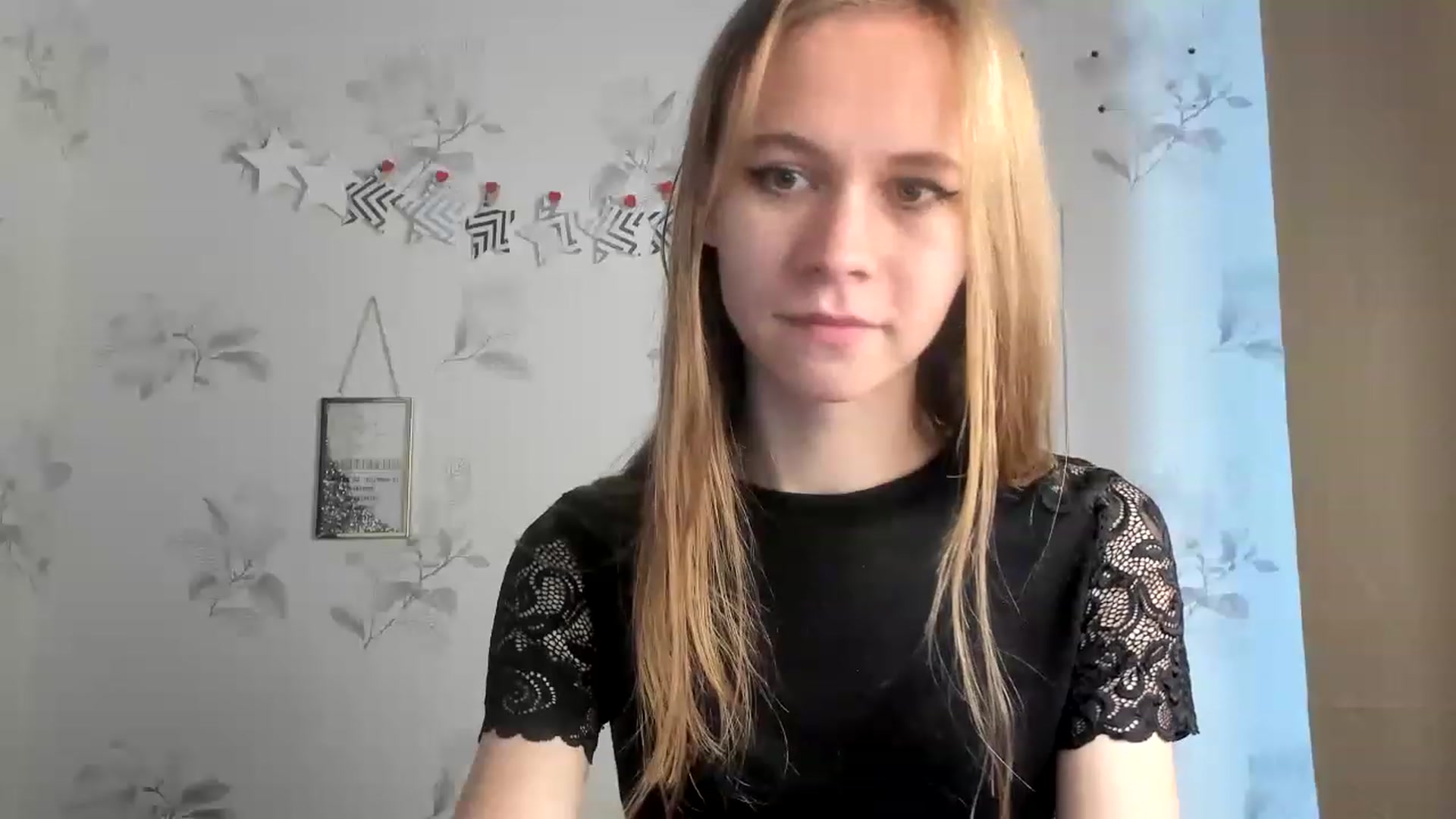Gallery image thumbnail from LauraCruze's myfreecams stream on, 11/17/2022, 16:15 image 6 of 20