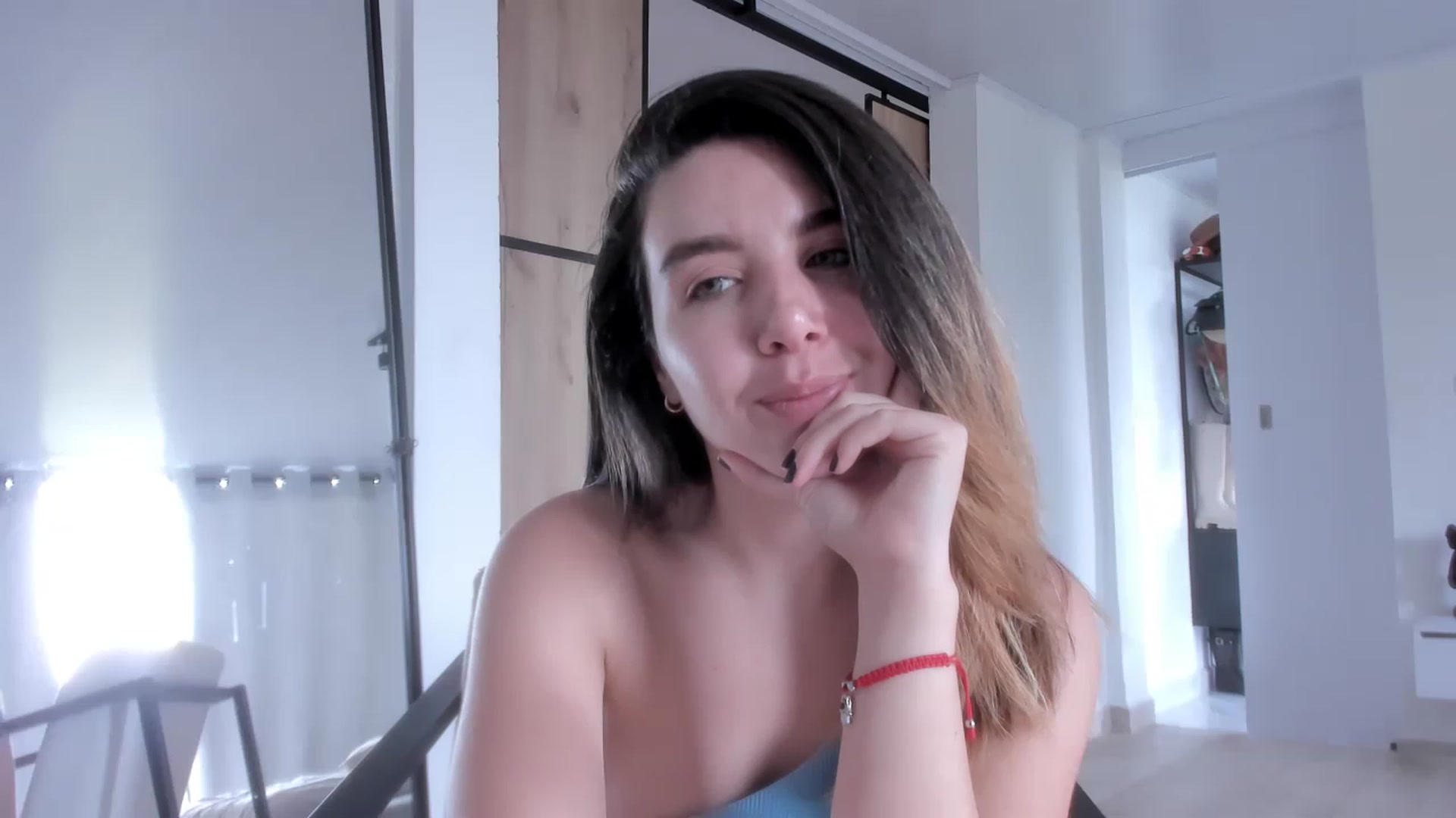Gallery image thumbnail from LauraVega's myfreecams stream on, 11/19/2022, 18:04 image 15 of 20