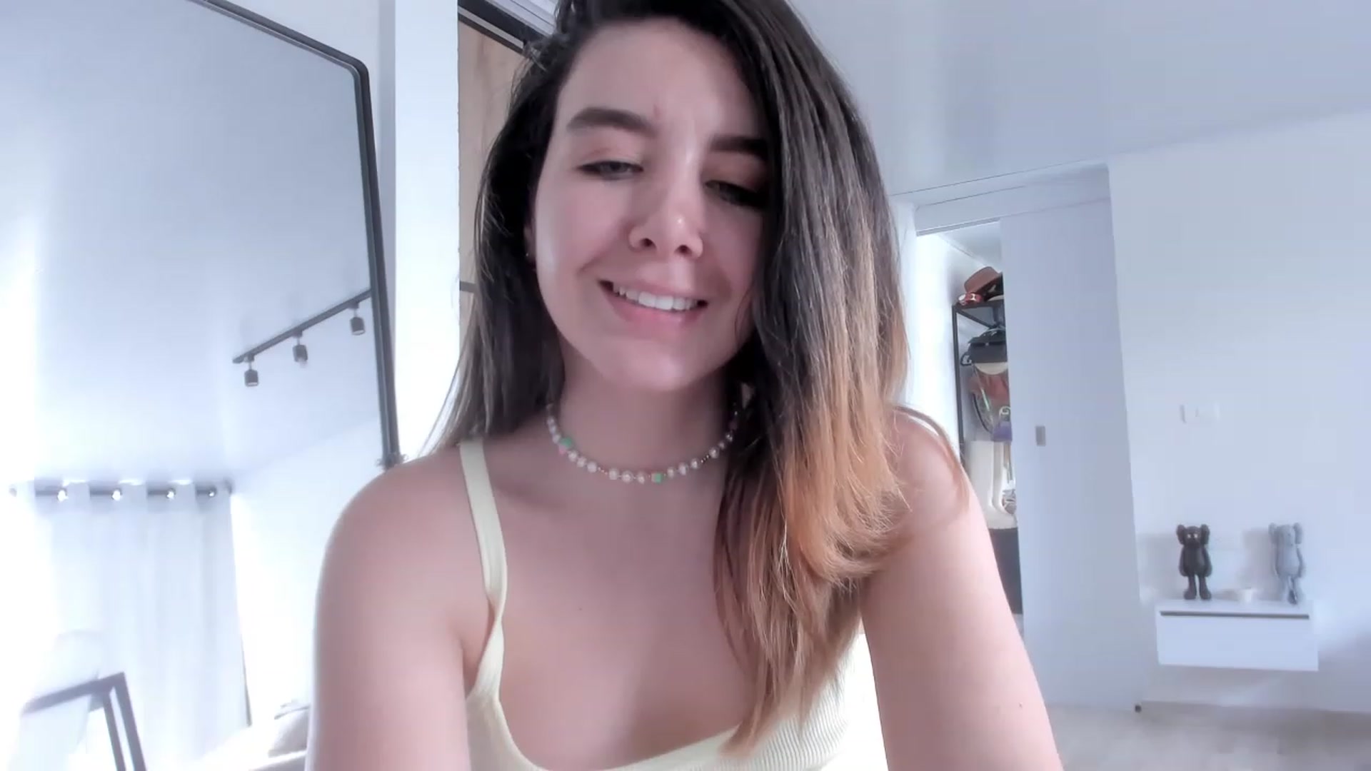 Gallery image thumbnail from LauraVega's myfreecams stream on, 11/20/2022, 18:07 image 4 of 20