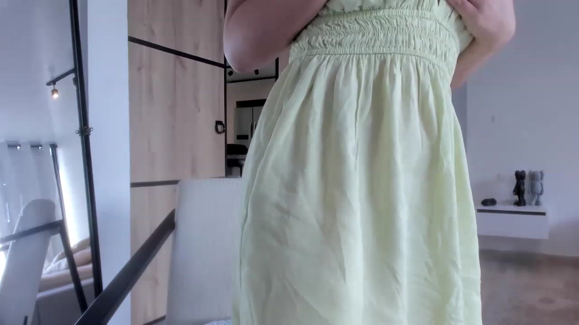 Gallery image thumbnail from LauraVega's myfreecams stream on, 11/27/2022, 17:07 image 9 of 20