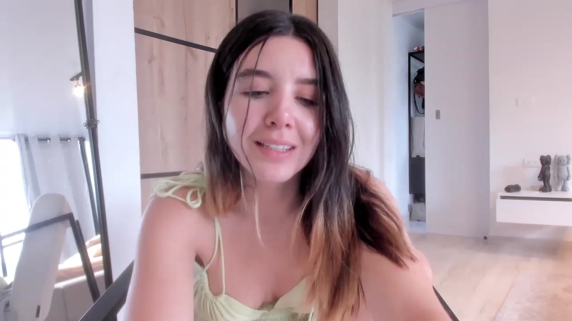 Gallery image thumbnail from LauraVega's myfreecams stream on, 11/28/2022, 24:48 image 2 of 20