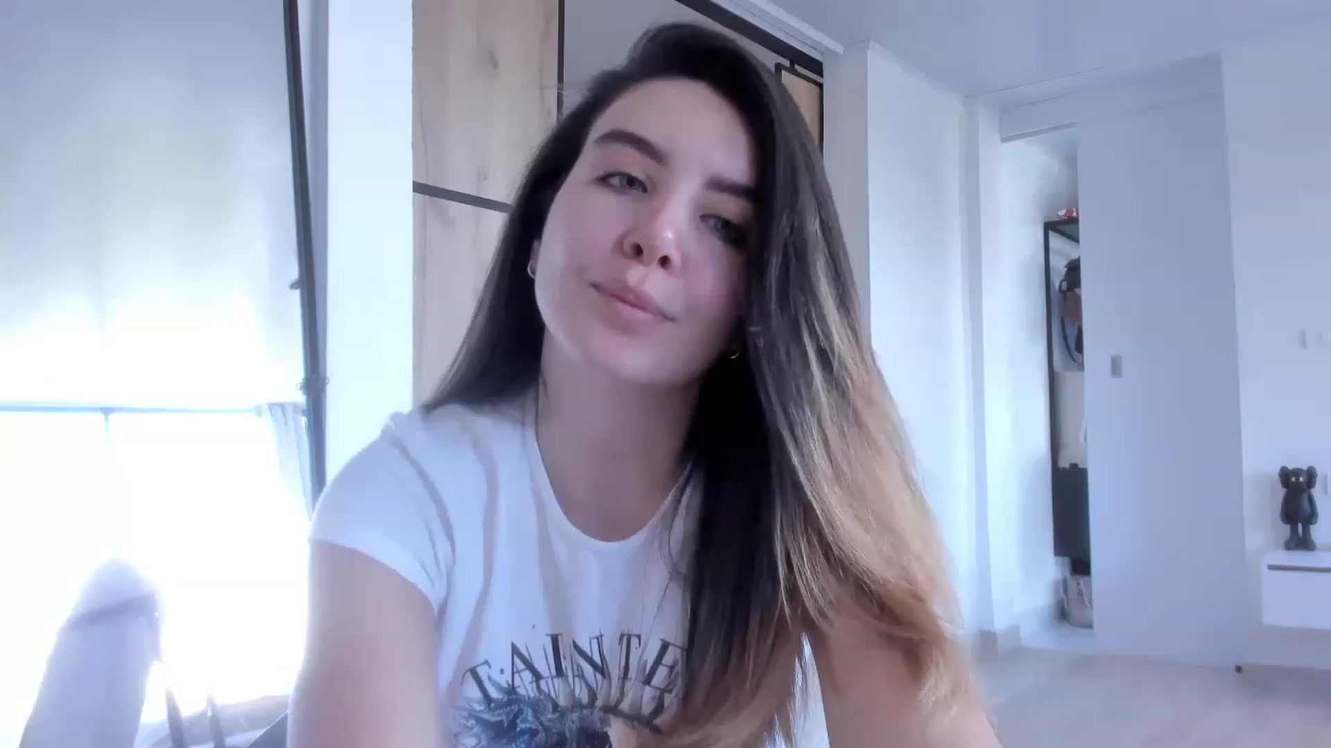 Gallery image thumbnail from LauraVega's myfreecams stream on, 12/02/2022, 16:16 image 15 of 20