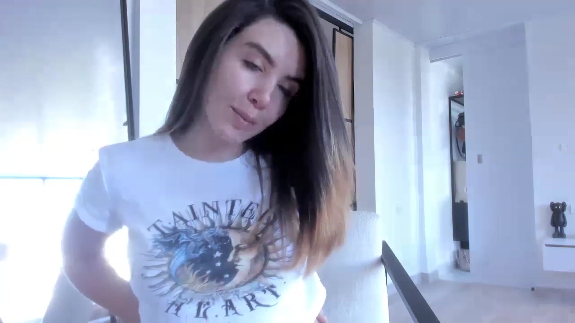 Gallery image thumbnail from LauraVega's myfreecams stream on, 12/02/2022, 16:16 image 10 of 20