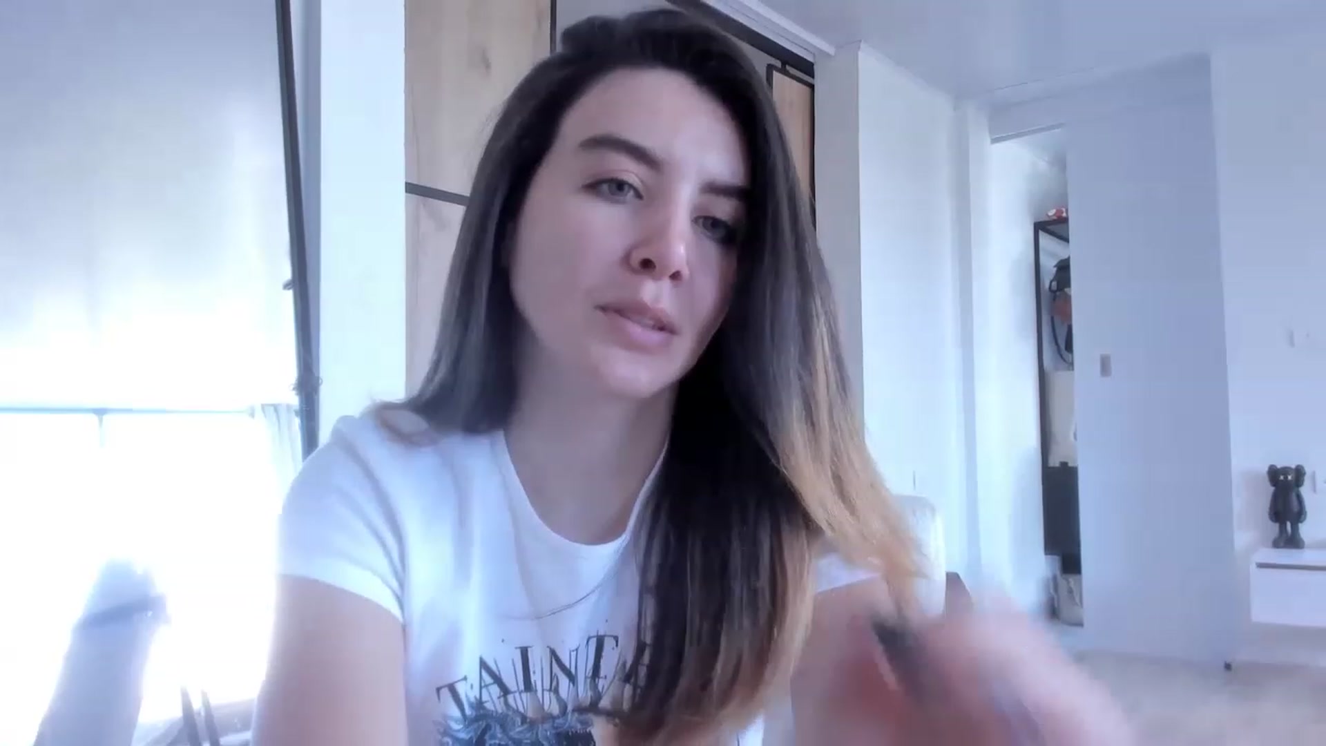 Gallery image thumbnail from LauraVega's myfreecams stream on, 12/02/2022, 16:16 image 4 of 20