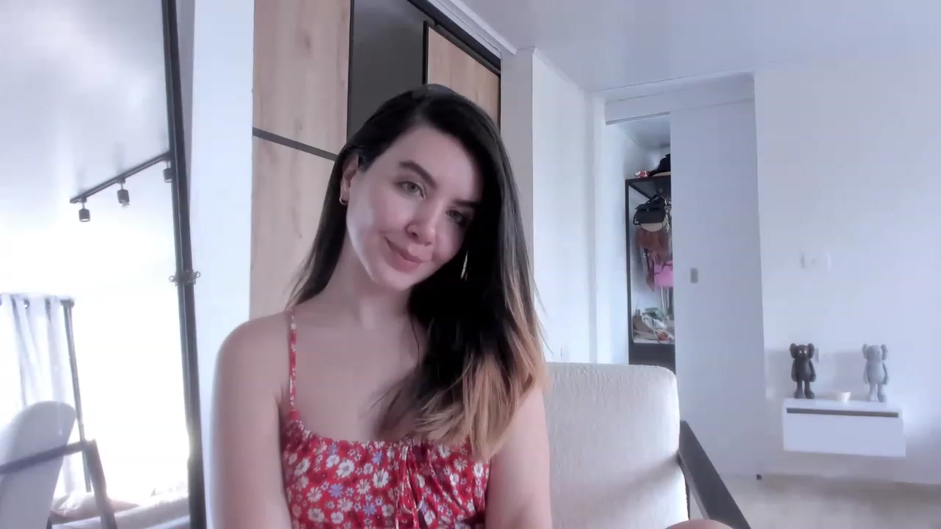 Gallery image thumbnail from LauraVega's myfreecams stream on, 12/07/2022, 15:06 image 13 of 20