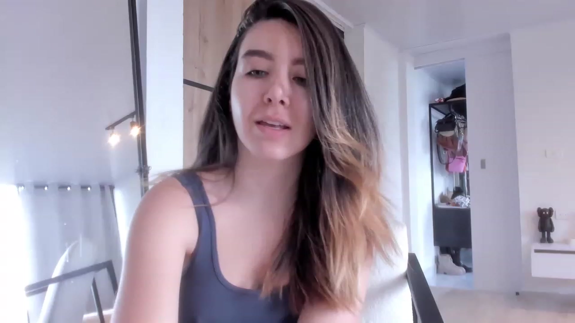 Gallery image thumbnail from LauraVega's myfreecams stream on, 12/10/2022, 15:10 image 8 of 20
