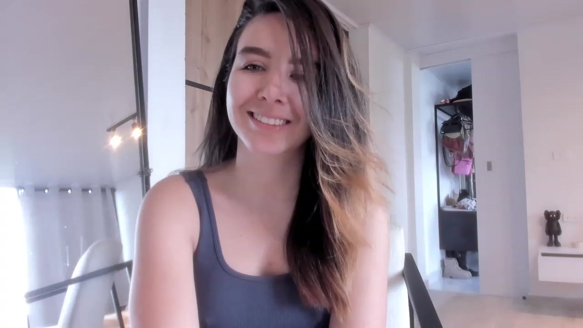 Gallery image thumbnail from LauraVega's myfreecams stream on, 12/10/2022, 15:10 image 4 of 20