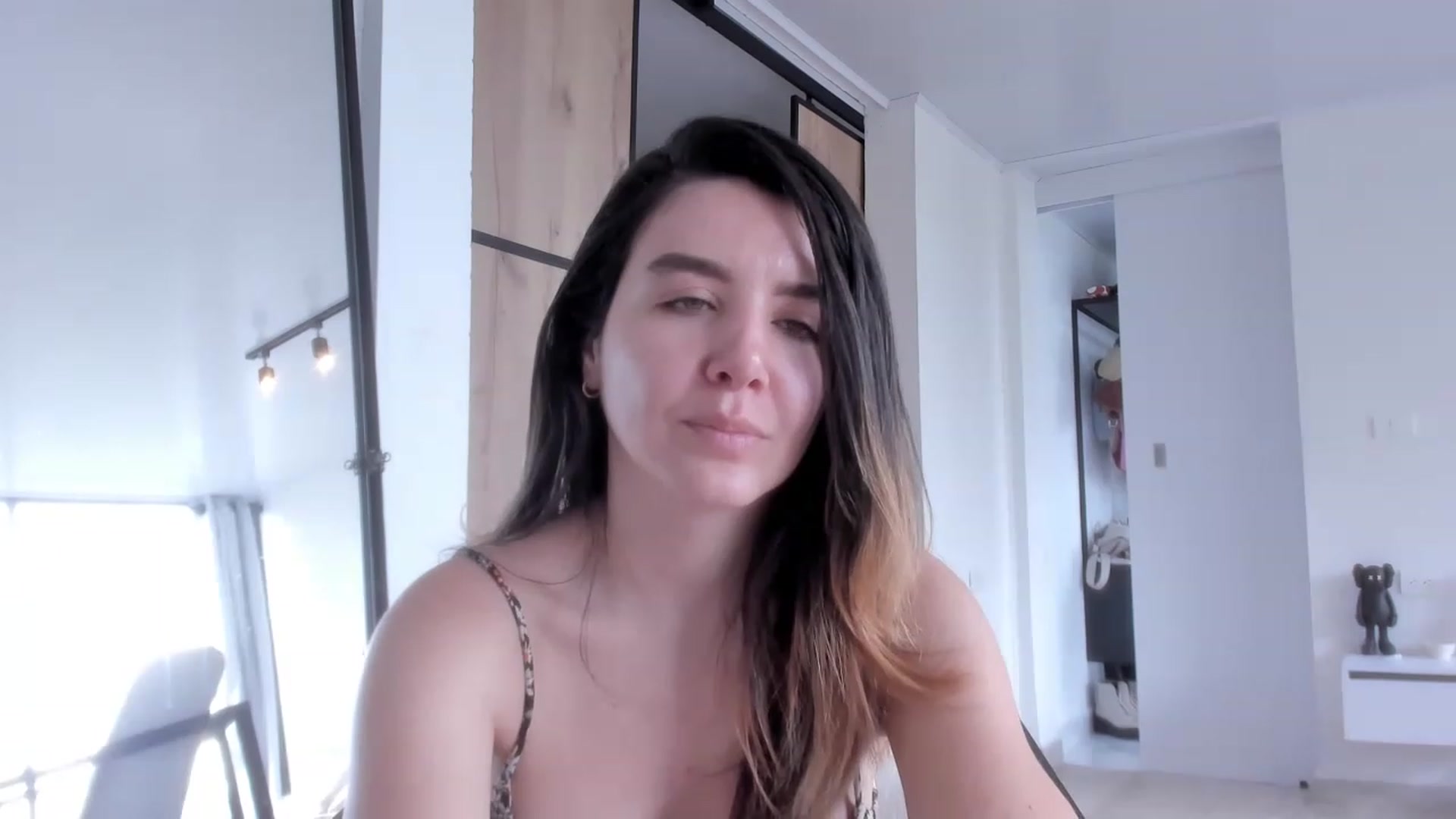 Gallery image thumbnail from LauraVega's myfreecams stream on, 12/12/2022, 16:53 image 15 of 20