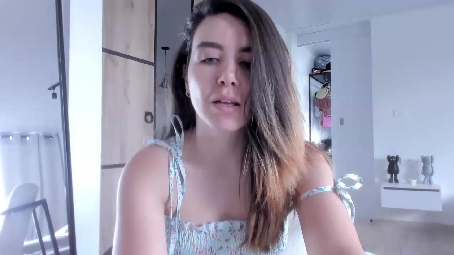 Gallery image thumbnail from LauraVega's myfreecams stream on, 12/22/2022, 17:04 image 13 of 20