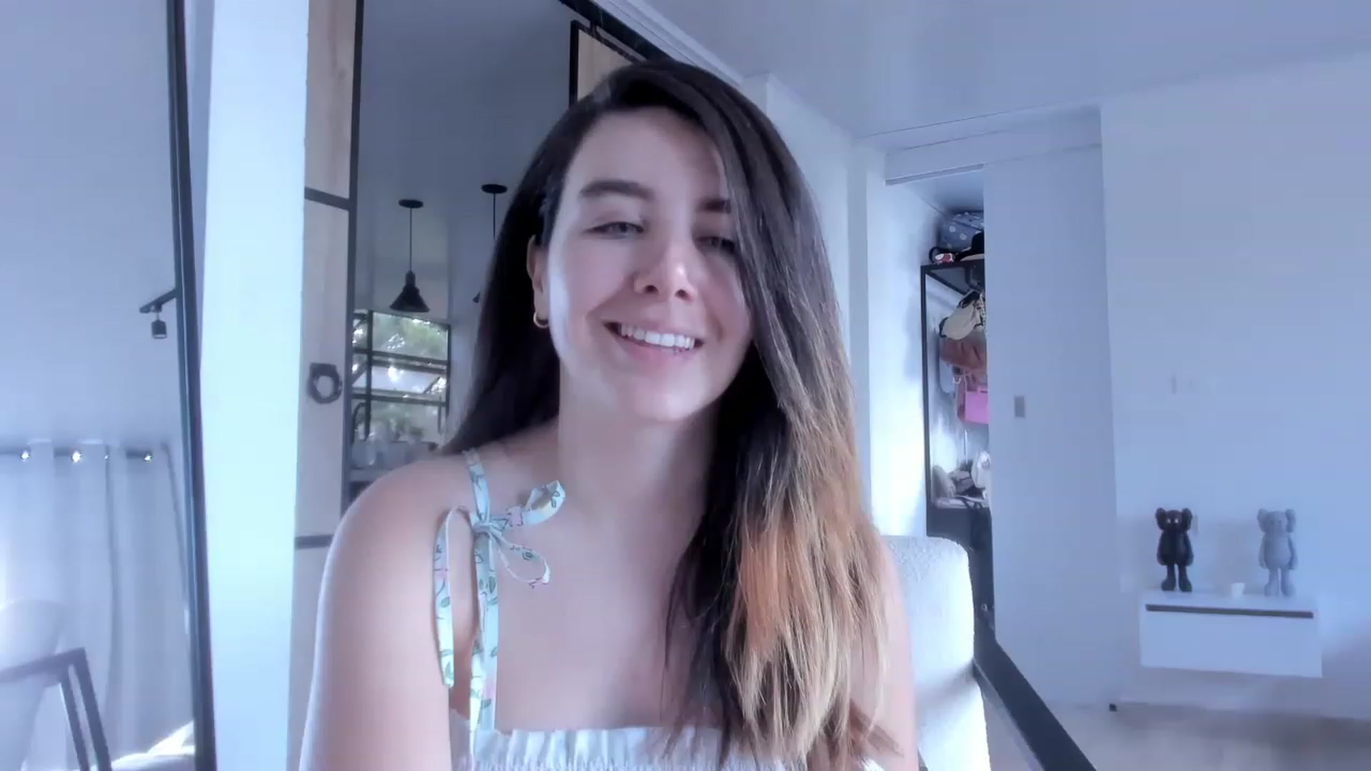 Gallery image thumbnail from LauraVega's myfreecams stream on, 12/22/2022, 20:57 image 4 of 20