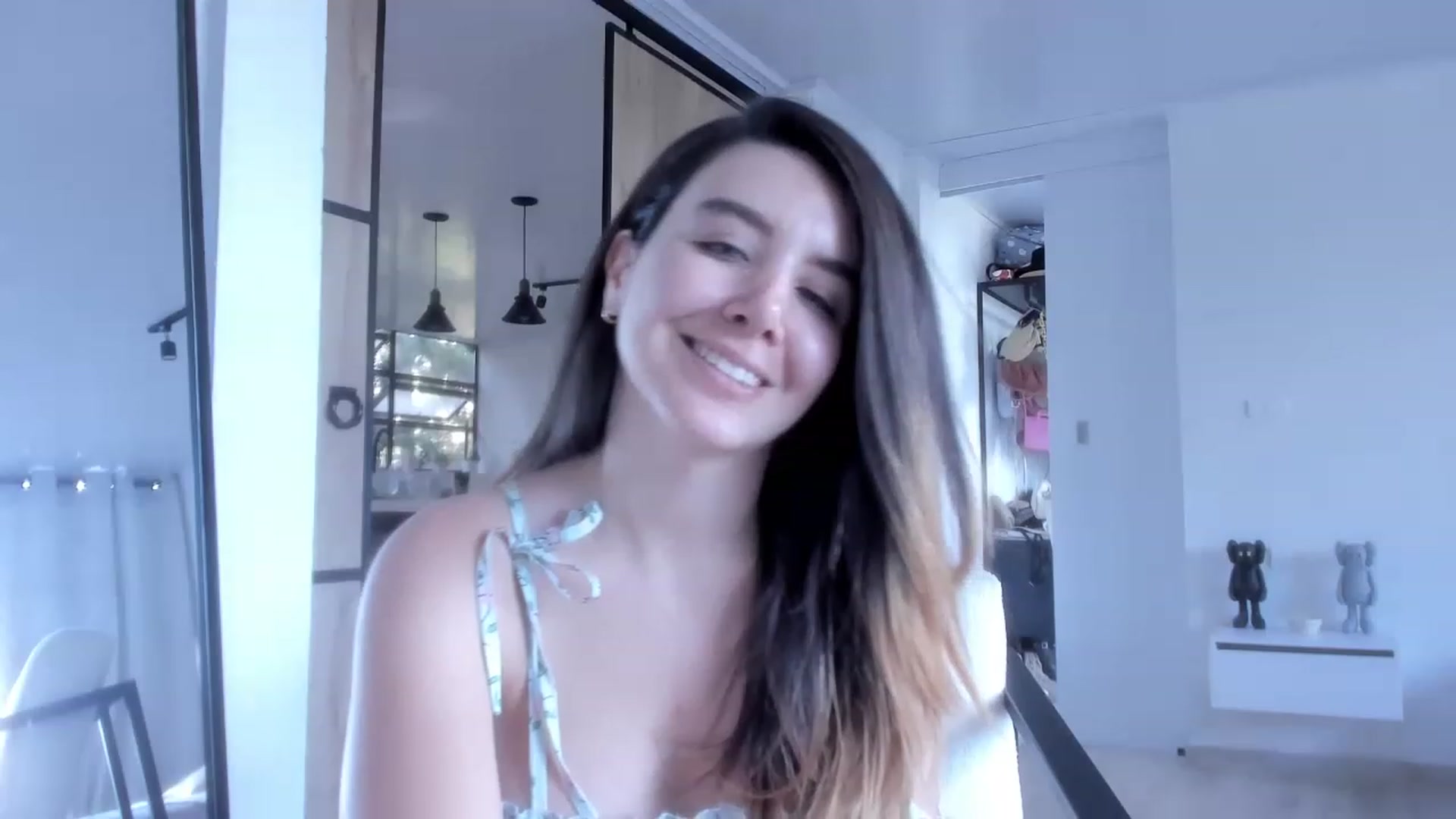 Gallery image thumbnail from LauraVega's myfreecams stream on, 12/22/2022, 20:57 image 12 of 20
