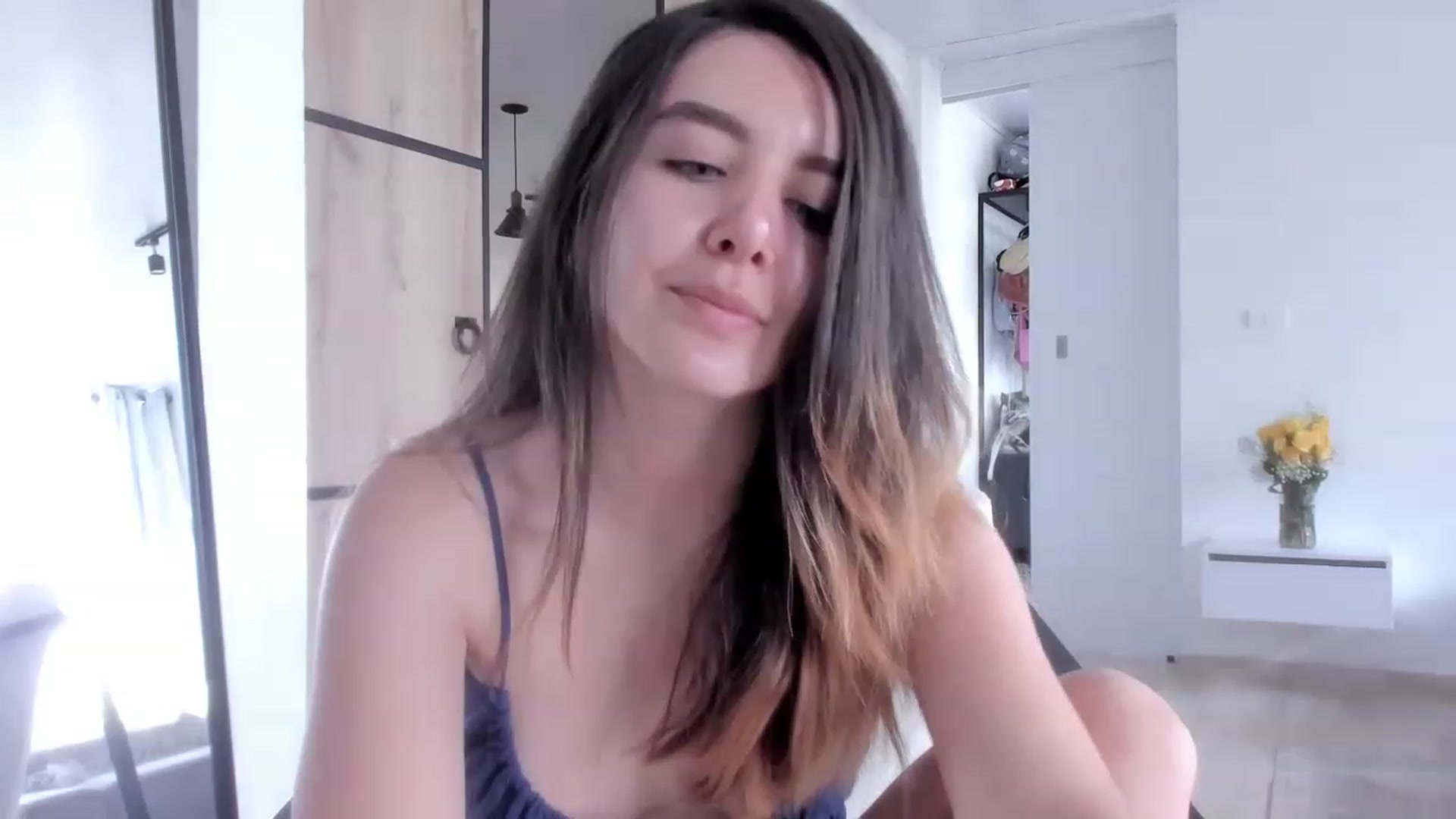 Gallery image thumbnail from LauraVega's myfreecams stream on, 12/23/2022, 16:06 image 13 of 20