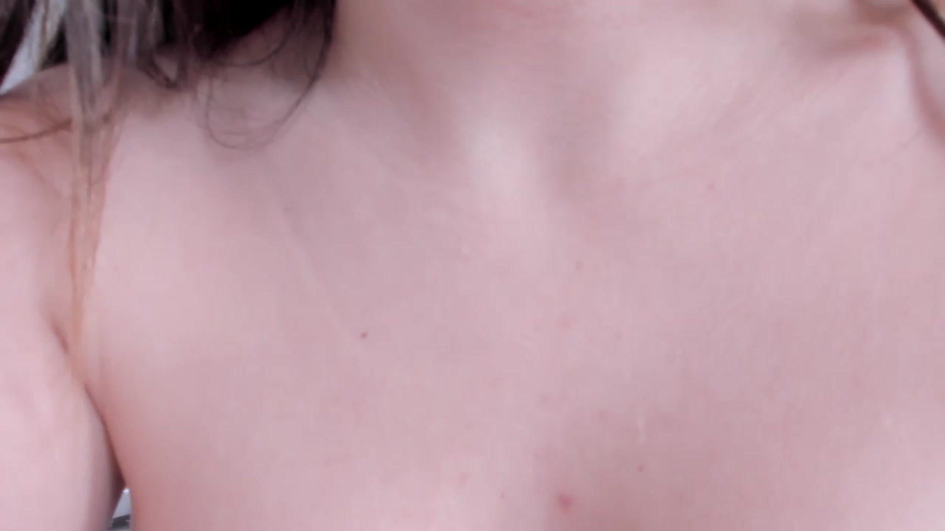 Gallery image thumbnail from LauraVega's myfreecams stream on, 12/24/2022, 17:07 image 7 of 20