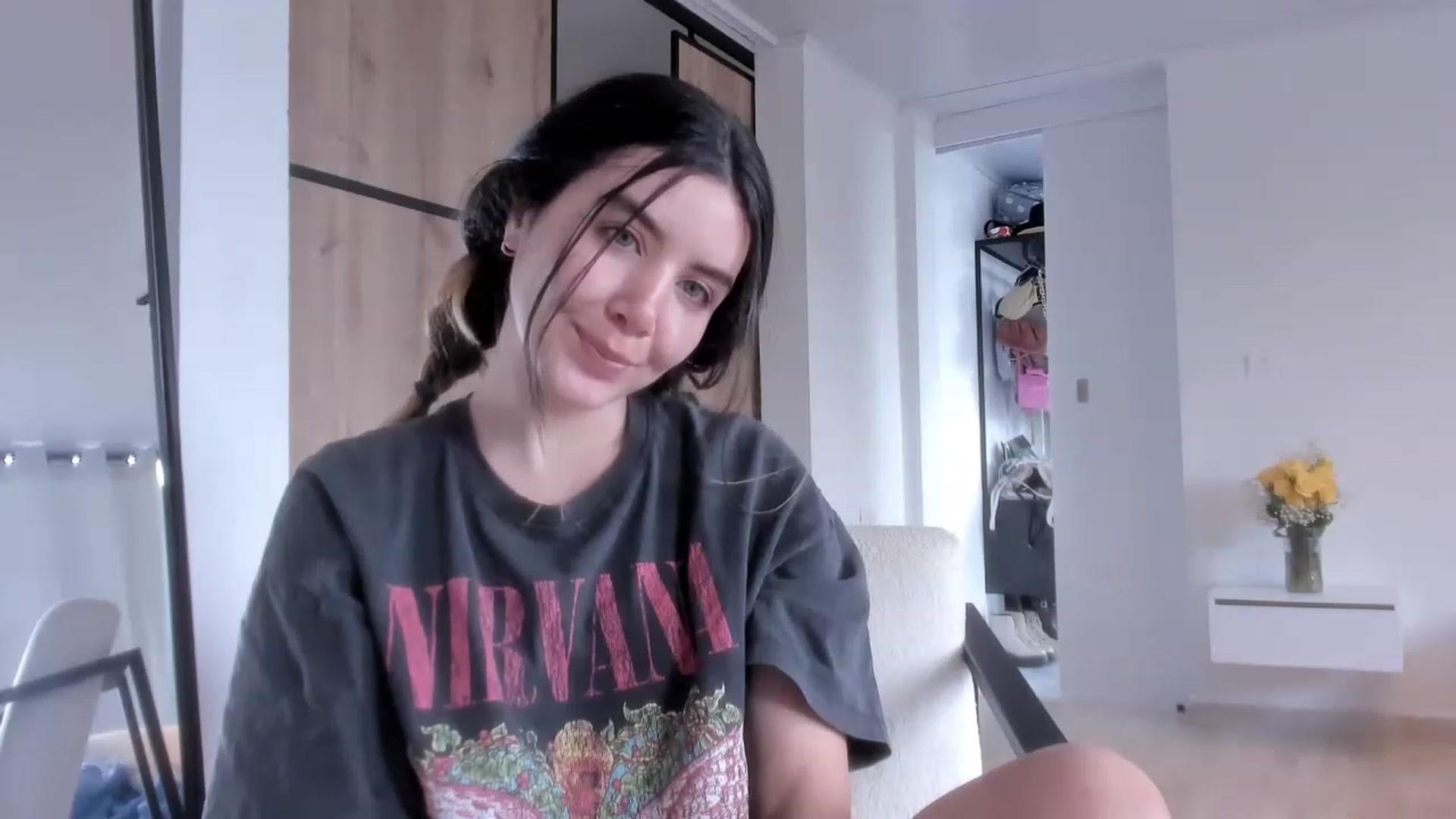 Gallery image thumbnail from LauraVega's myfreecams stream on, 12/26/2022, 16:51 image 19 of 20