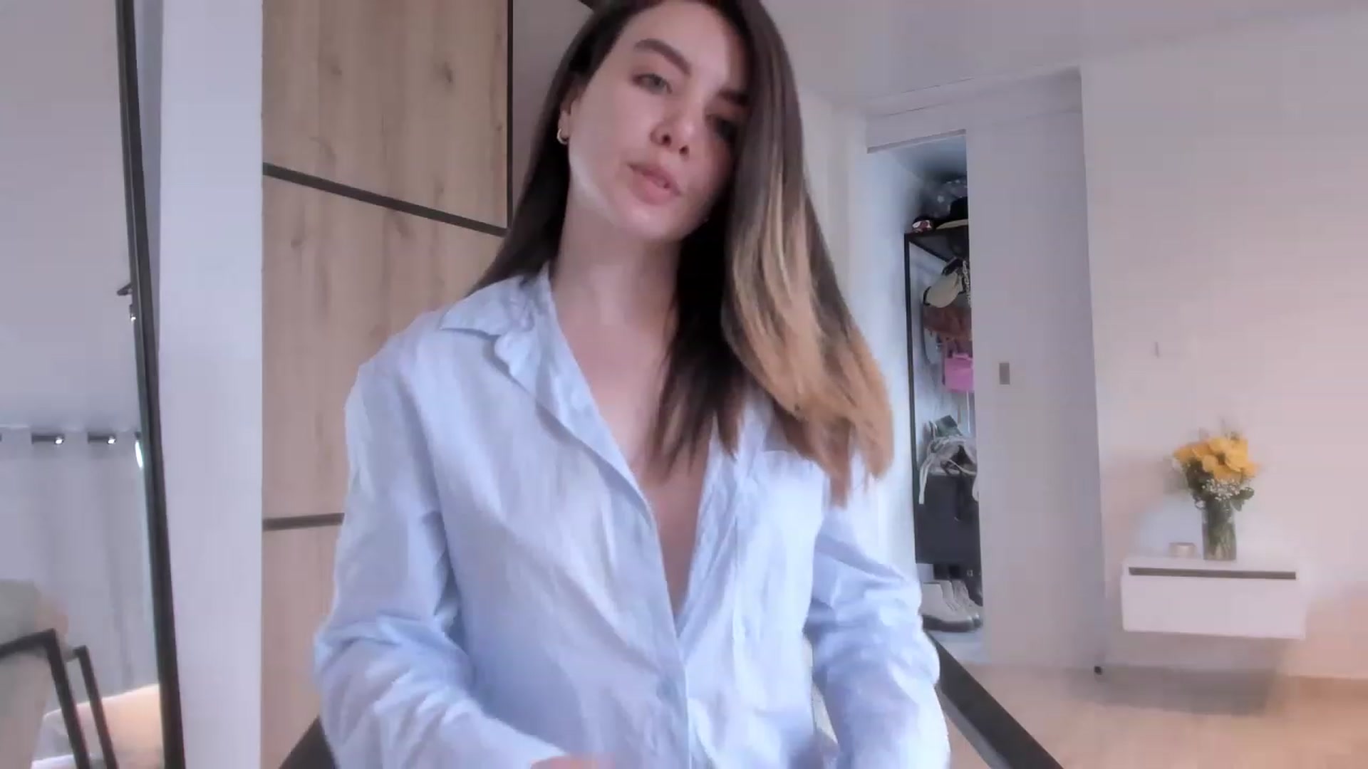 Gallery image thumbnail from LauraVega's myfreecams stream on, 12/26/2022, 21:07 image 5 of 20