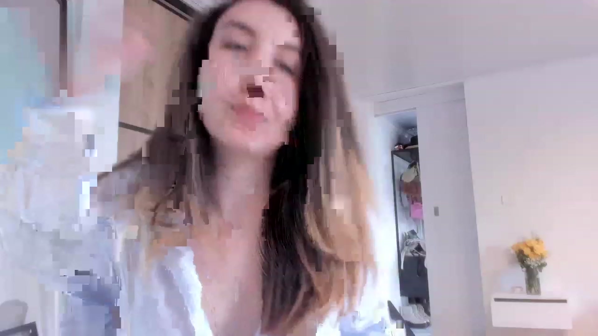 Gallery image thumbnail from LauraVega's myfreecams stream on, 12/26/2022, 21:07 image 16 of 20