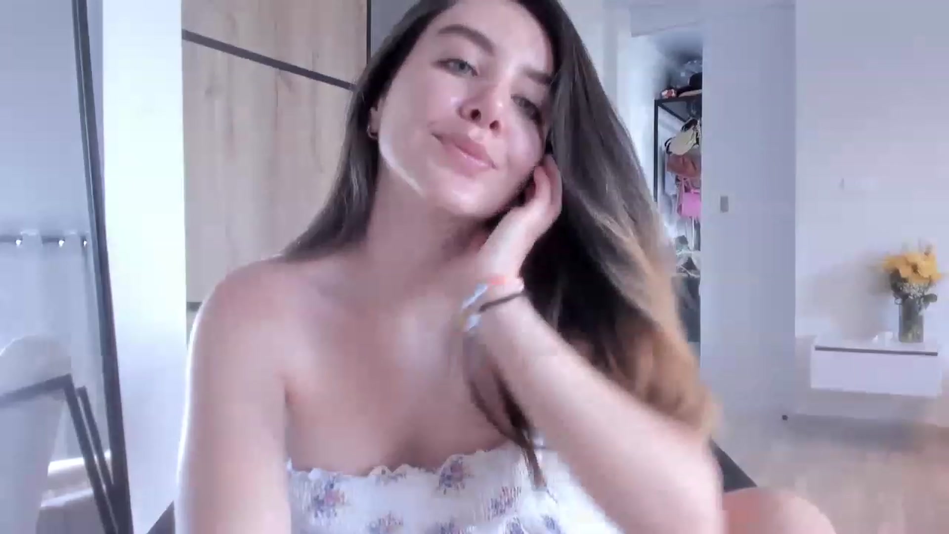 Gallery image thumbnail from LauraVega's myfreecams stream on, 12/29/2022, 18:02 image 20 of 20