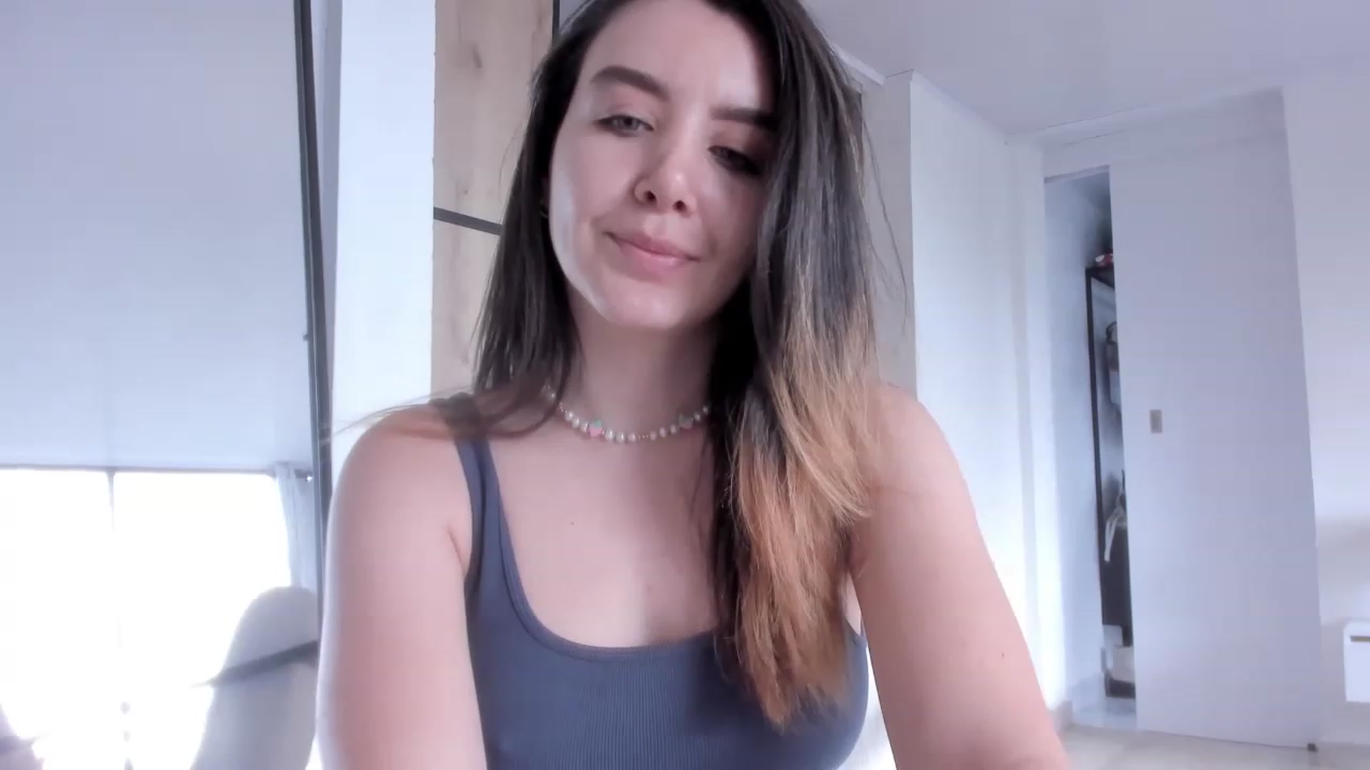 Gallery image thumbnail from LauraVega's myfreecams stream on, 01/02/2023, 14:33 image 1 of 20