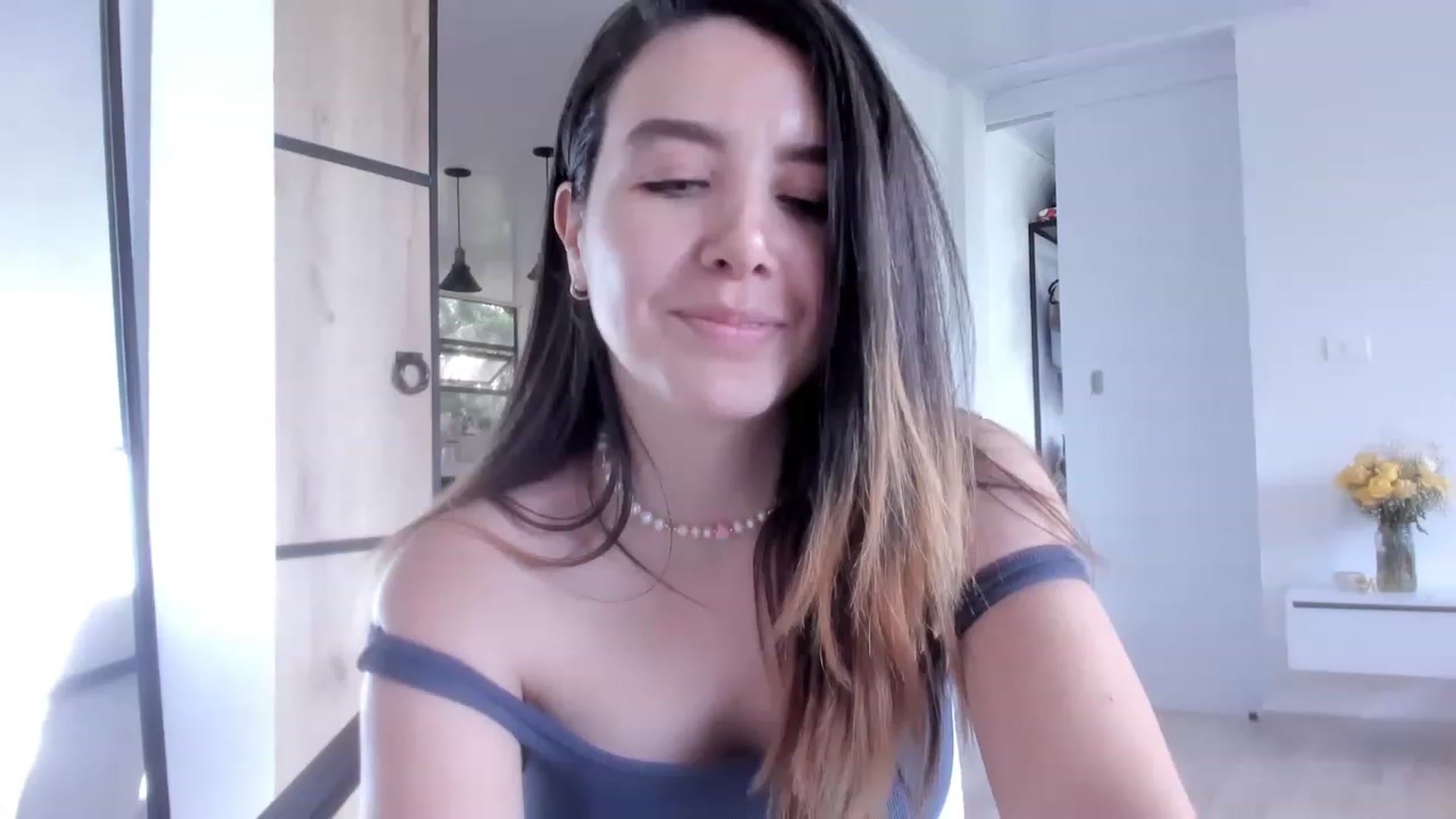Gallery image thumbnail from LauraVega's myfreecams stream on, 01/02/2023, 16:36 image 7 of 20