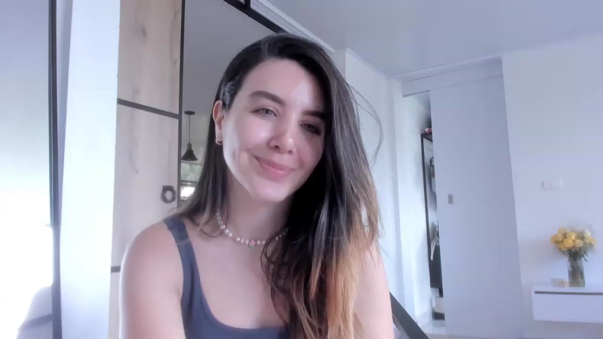 Gallery image thumbnail from LauraVega's myfreecams stream on, 01/02/2023, 16:36 image 14 of 20