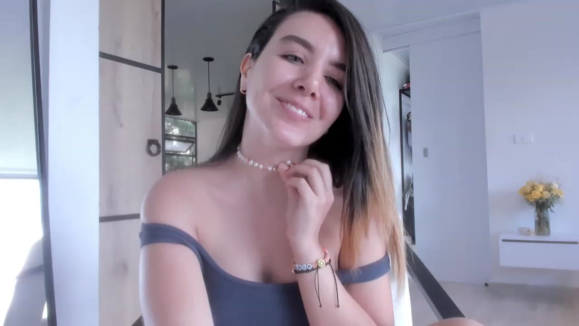 Gallery image thumbnail from LauraVega's myfreecams stream on, 01/02/2023, 17:05 image 20 of 20
