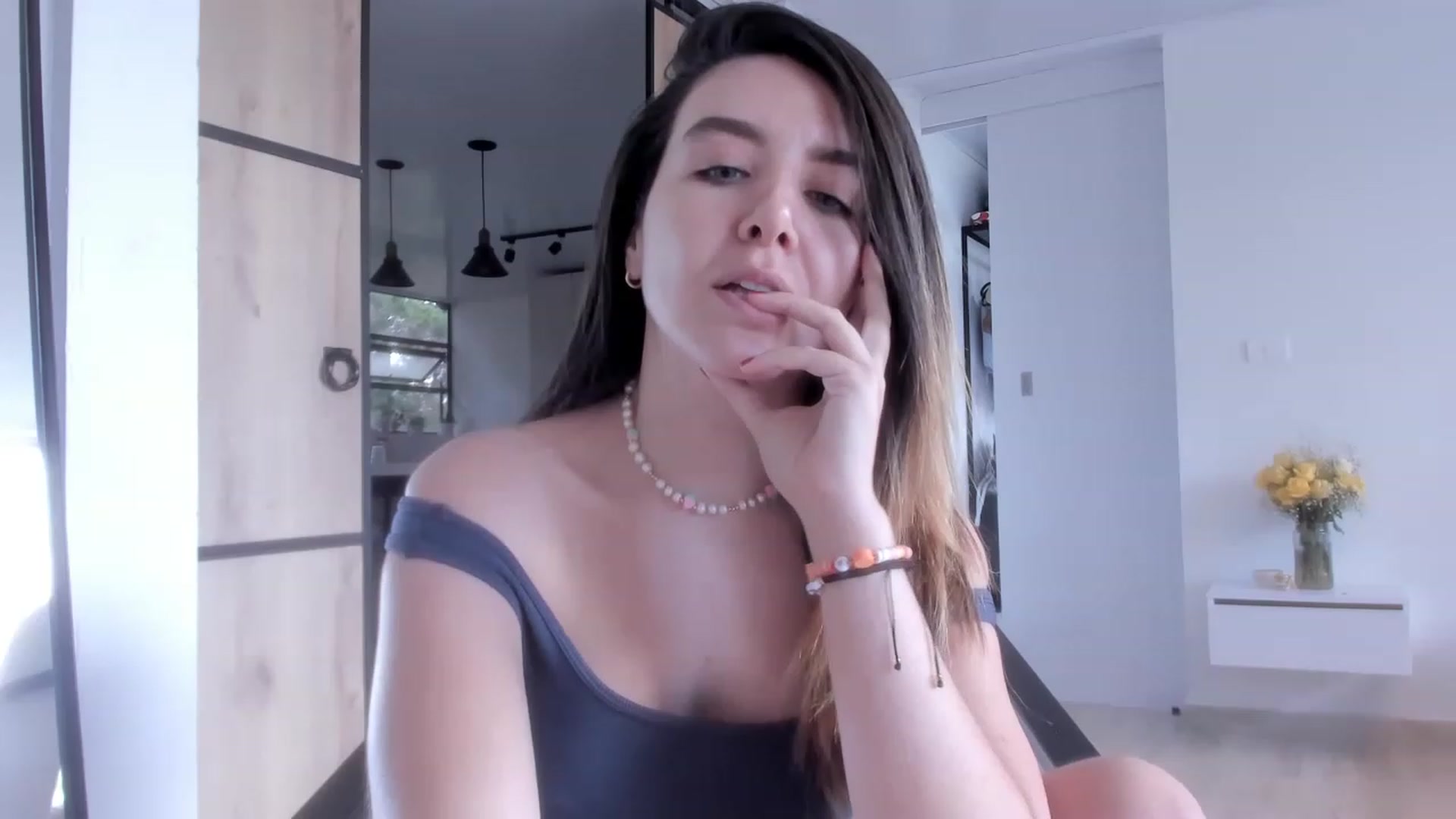 Gallery image thumbnail from LauraVega's myfreecams stream on, 01/02/2023, 17:05 image 1 of 20