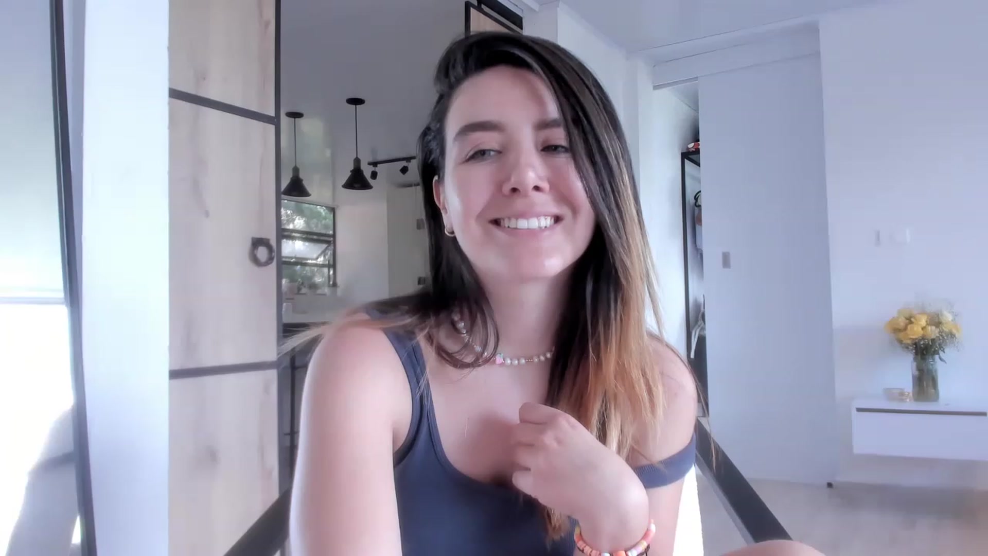 Gallery image thumbnail from LauraVega's myfreecams stream on, 01/02/2023, 17:05 image 17 of 20