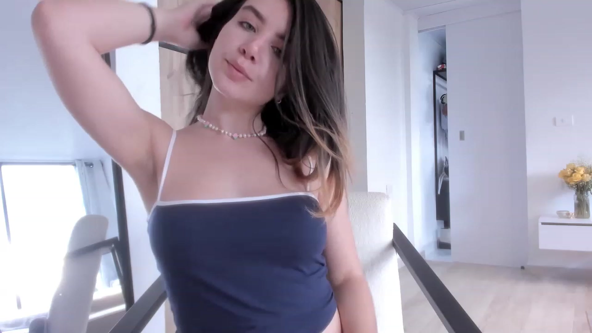 Gallery image thumbnail from LauraVega's myfreecams stream on, 01/02/2023, 20:33 image 17 of 20