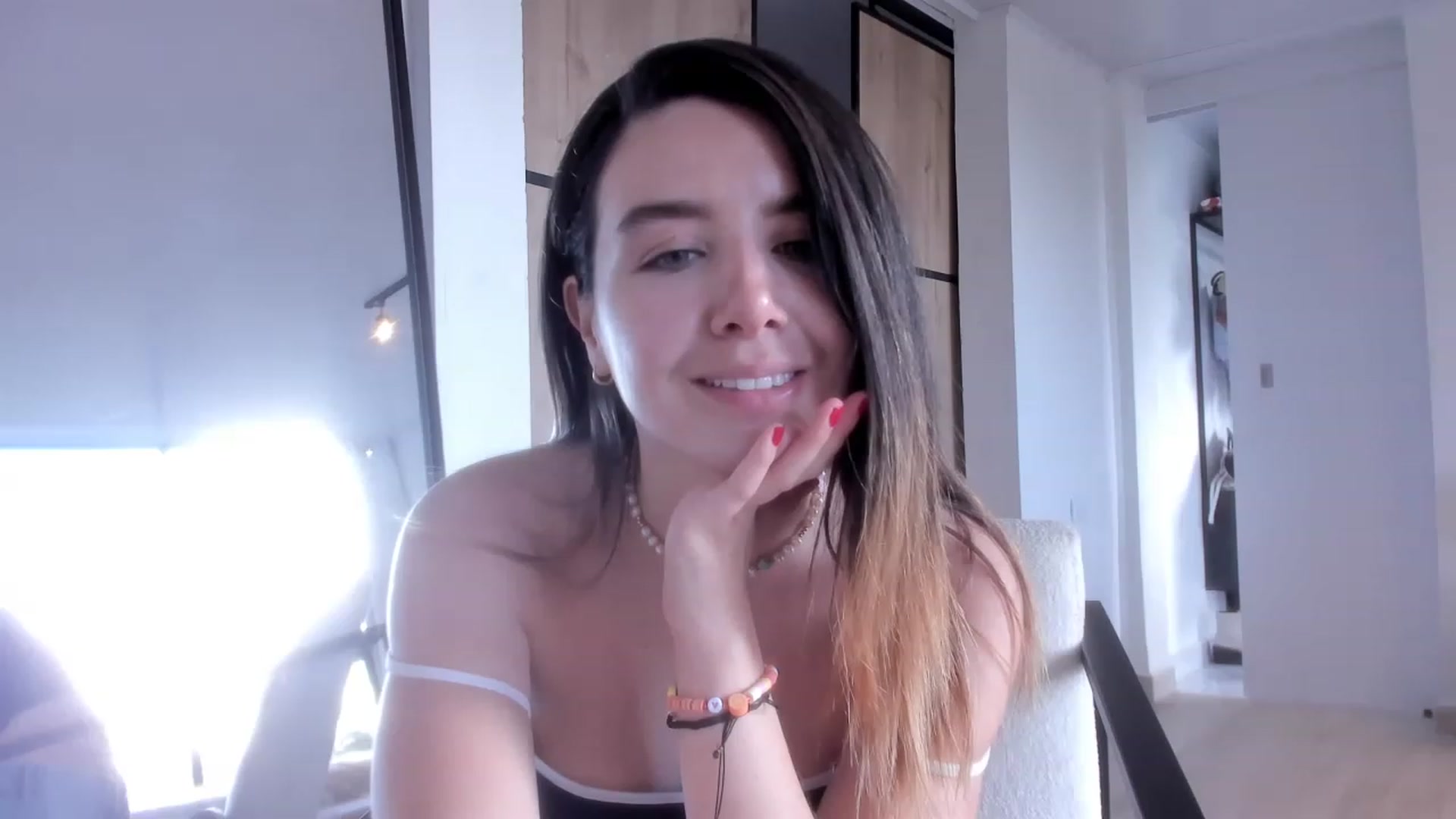 Gallery image thumbnail from LauraVega's myfreecams stream on, 01/02/2023, 20:33 image 3 of 20