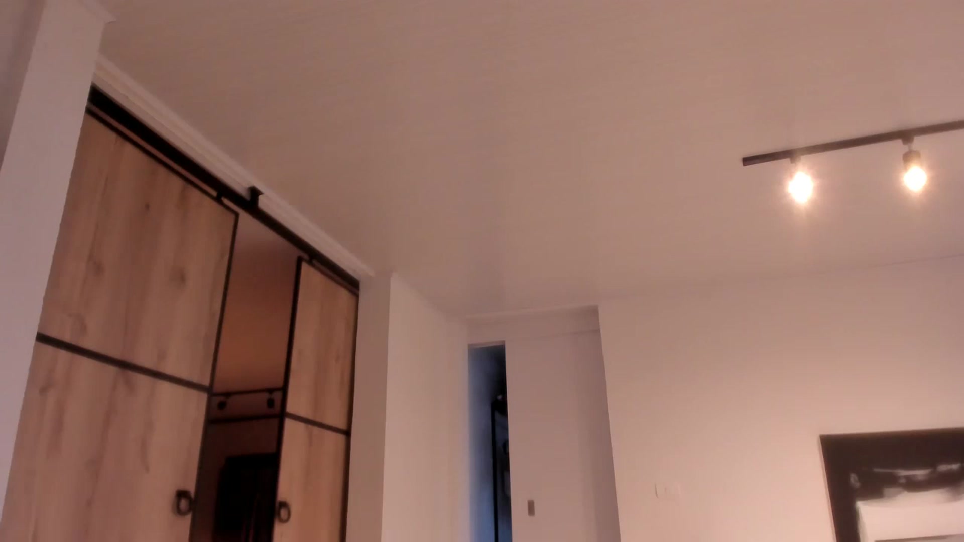 Gallery image thumbnail from LauraVega's myfreecams stream on, 01/02/2023, 23:08 image 16 of 20