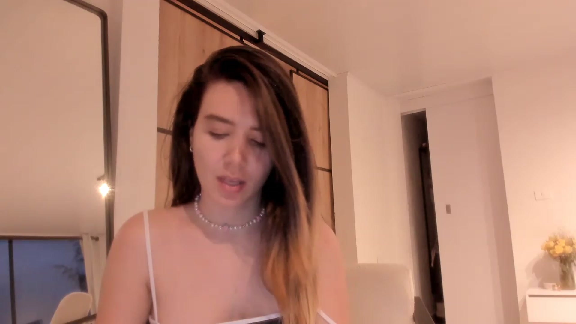 Gallery image thumbnail from LauraVega's myfreecams stream on, 01/02/2023, 23:19 image 19 of 20