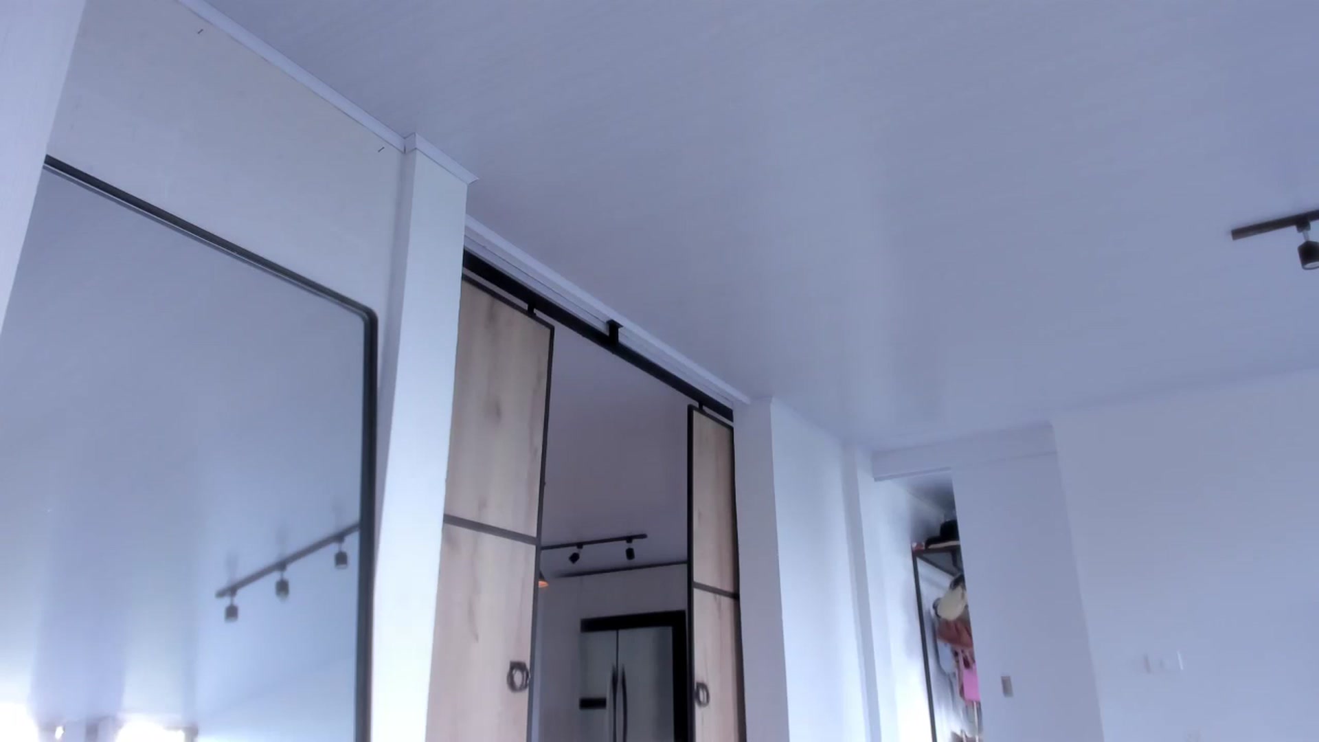 Gallery image thumbnail from LauraVega's myfreecams stream on, 01/10/2023, 23:01 image 6 of 20