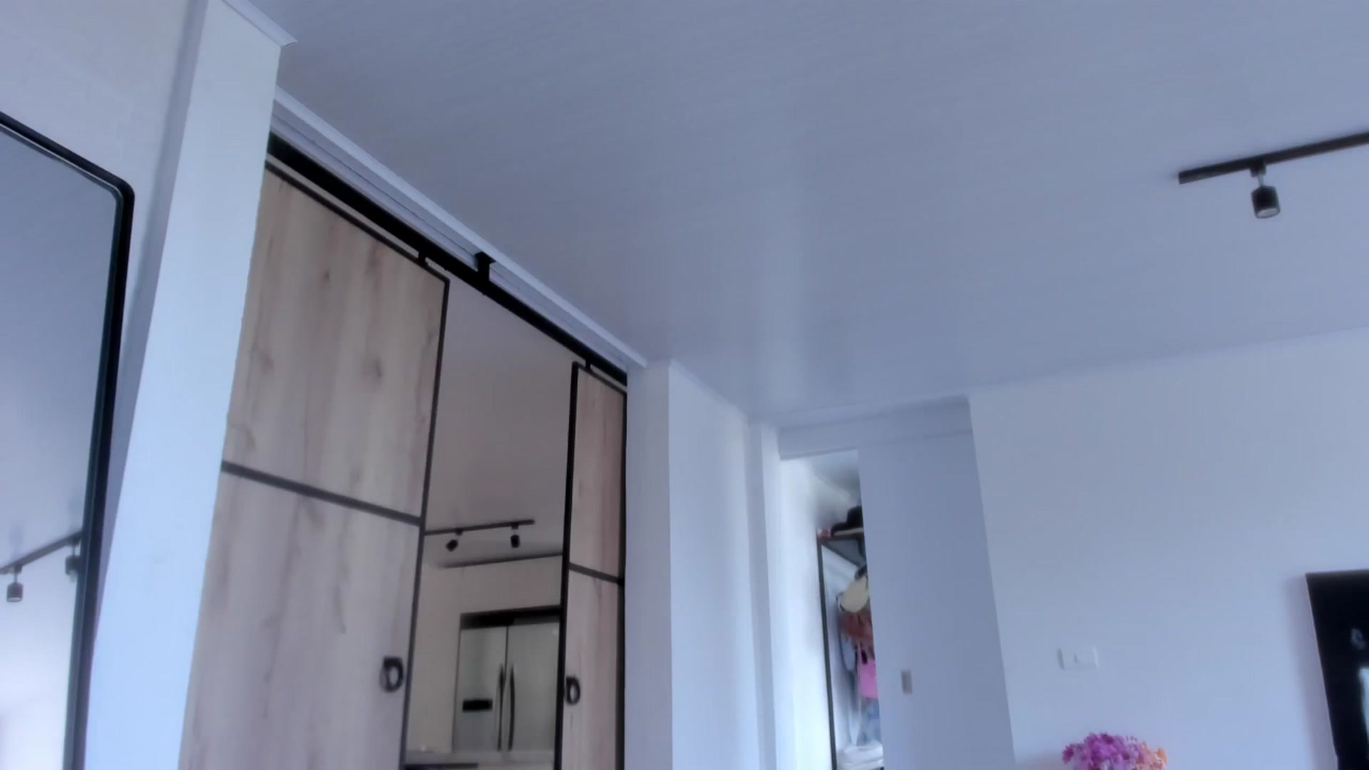 Gallery image thumbnail from LauraVega's myfreecams stream on, 01/27/2023, 16:59 image 15 of 20