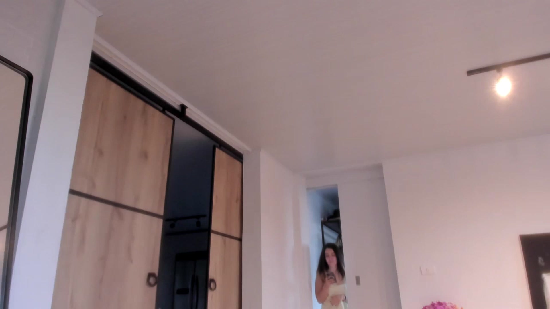 Gallery image thumbnail from LauraVega's myfreecams stream on, 01/27/2023, 23:44 image 16 of 20