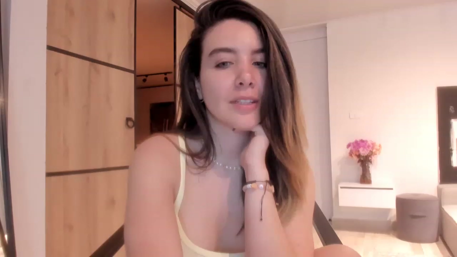 Gallery image thumbnail from LauraVega's myfreecams stream on, 01/27/2023, 23:44 image 20 of 20