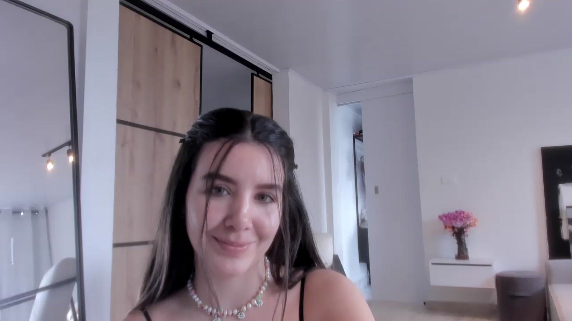 Gallery image thumbnail from LauraVega's myfreecams stream on, 01/30/2023, 15:27 image 13 of 20
