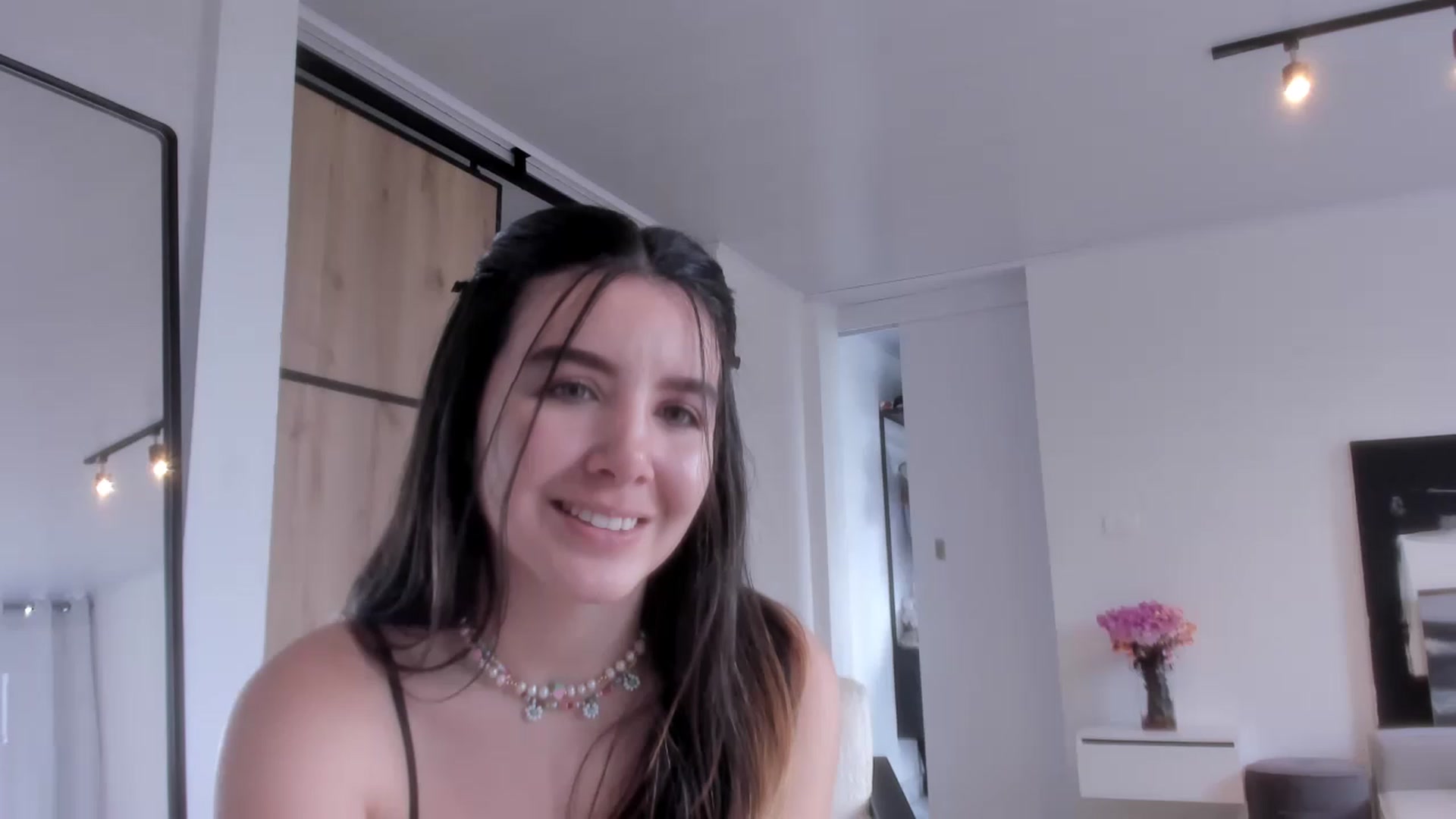 Gallery image thumbnail from LauraVega's myfreecams stream on, 01/30/2023, 15:27 image 9 of 20