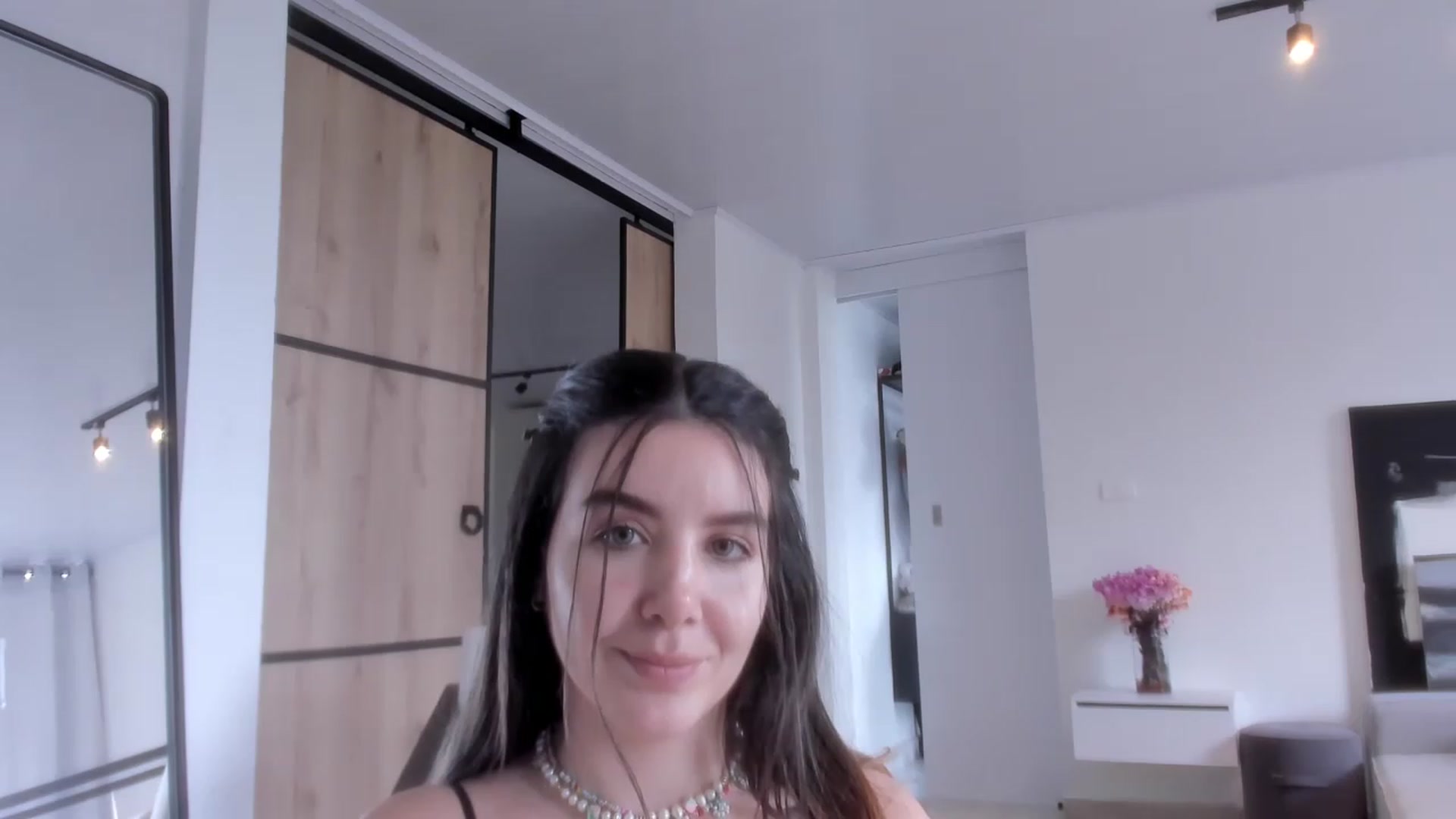 Gallery image thumbnail from LauraVega's myfreecams stream on, 01/30/2023, 16:36 image 13 of 20