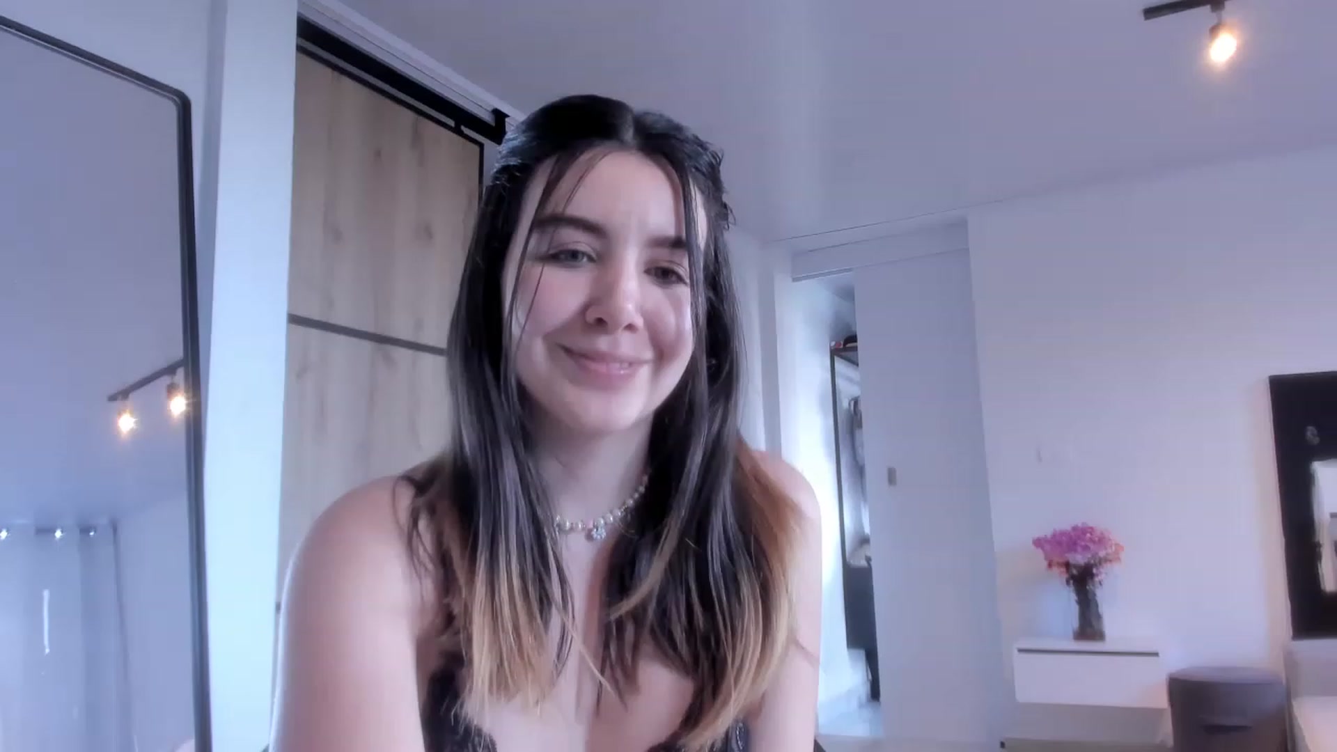 Gallery image thumbnail from LauraVega's myfreecams stream on, 01/30/2023, 21:23 image 7 of 20