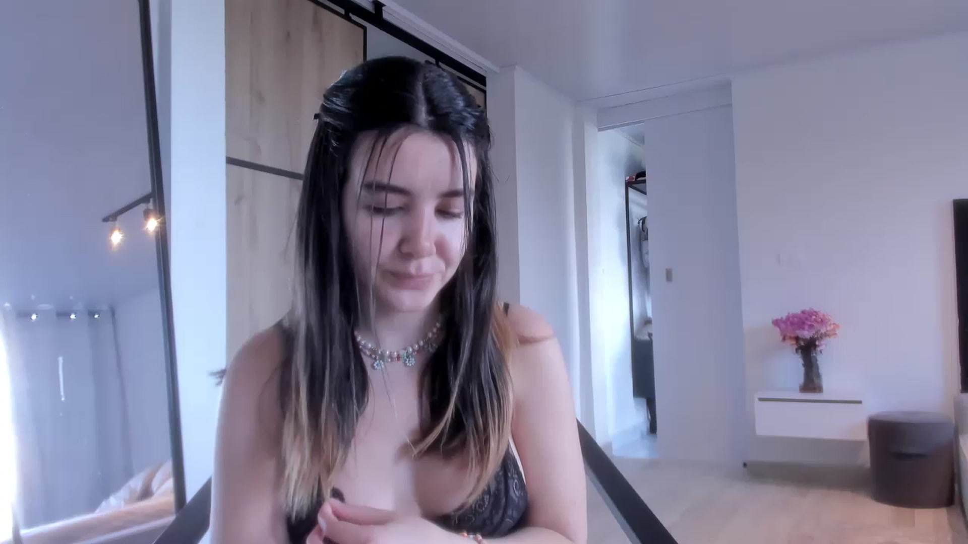 Gallery image thumbnail from LauraVega's myfreecams stream on, 01/30/2023, 21:23 image 11 of 20