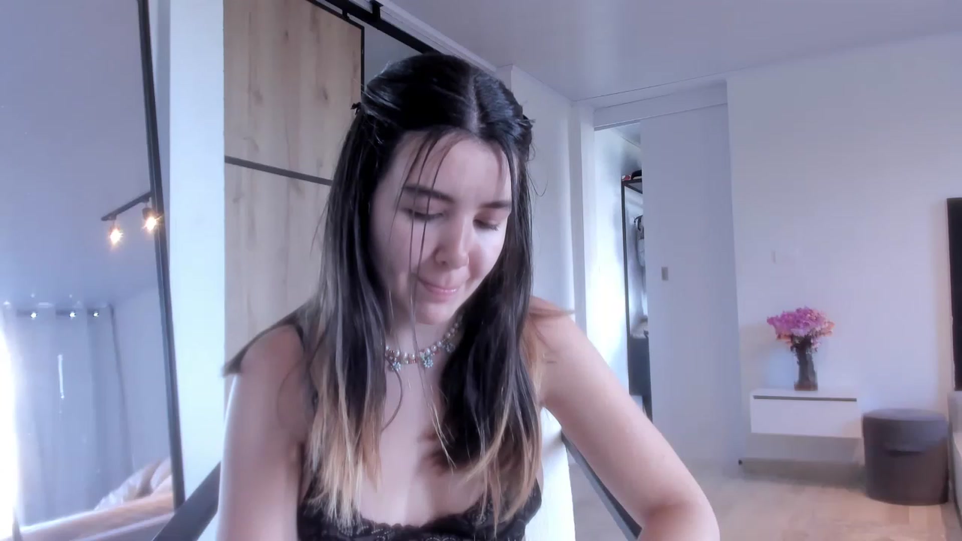 Gallery image thumbnail from LauraVega's myfreecams stream on, 01/30/2023, 21:23 image 10 of 20
